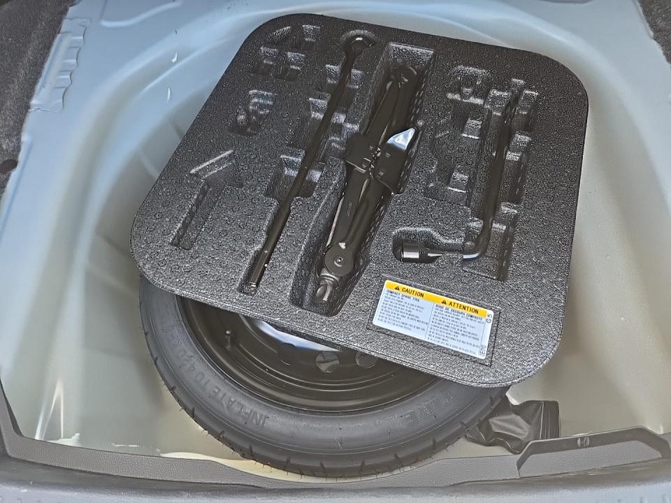 2025 Toyota Corolla LE FWD