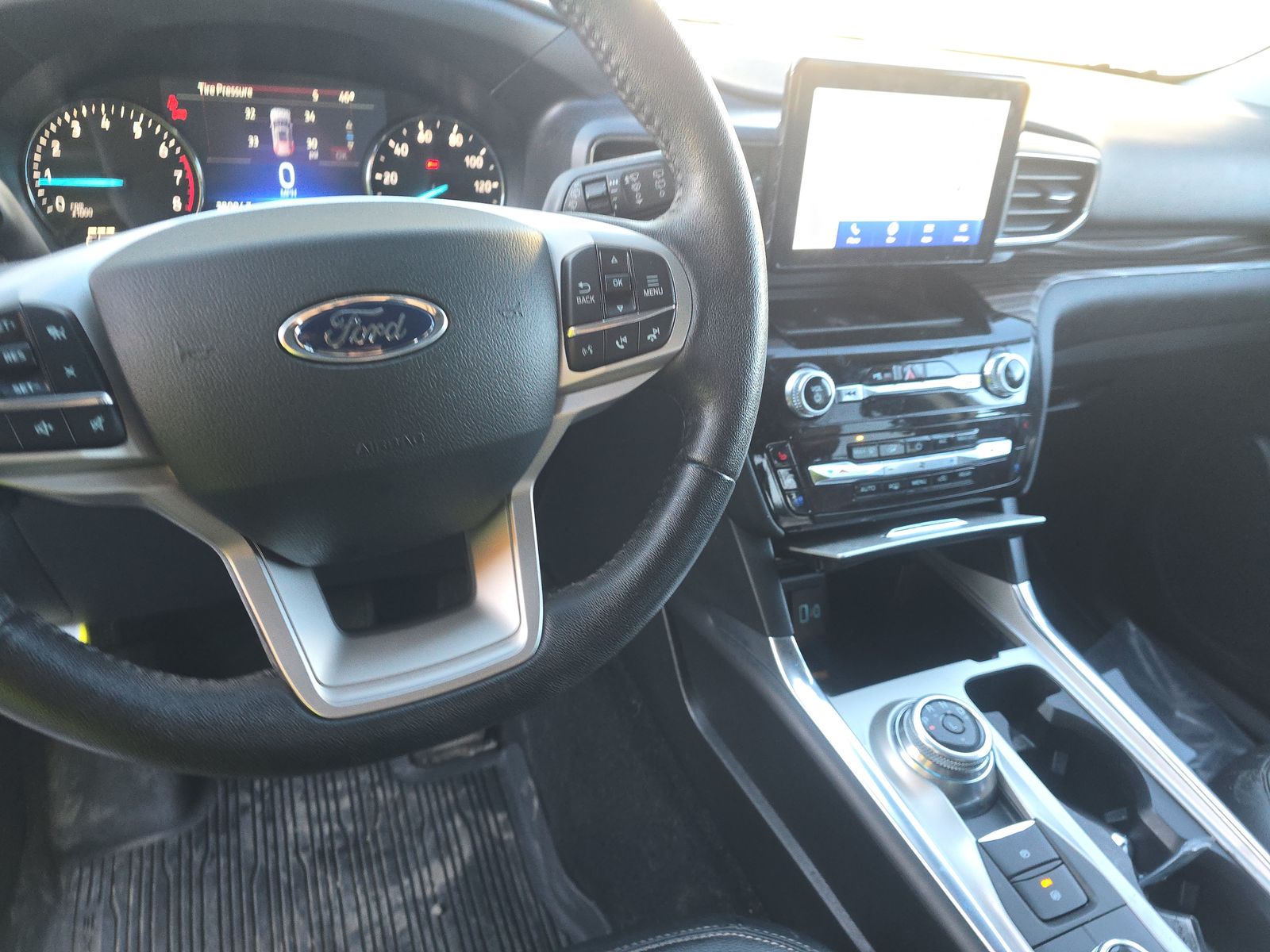 2023 Ford Explorer Hybrid Limited AWD