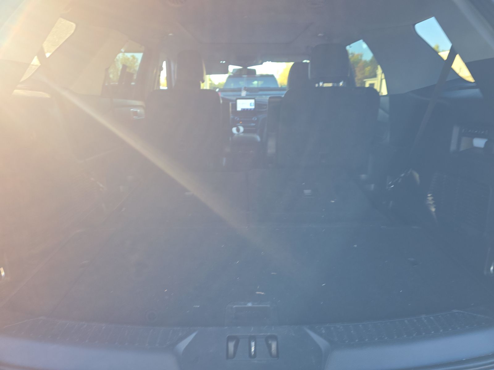 2023 Ford Explorer Hybrid Limited AWD