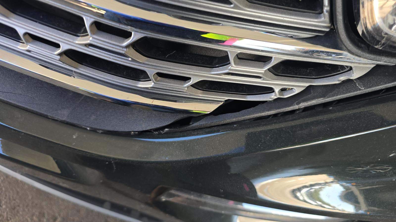 2023 Ford Explorer Hybrid Limited AWD