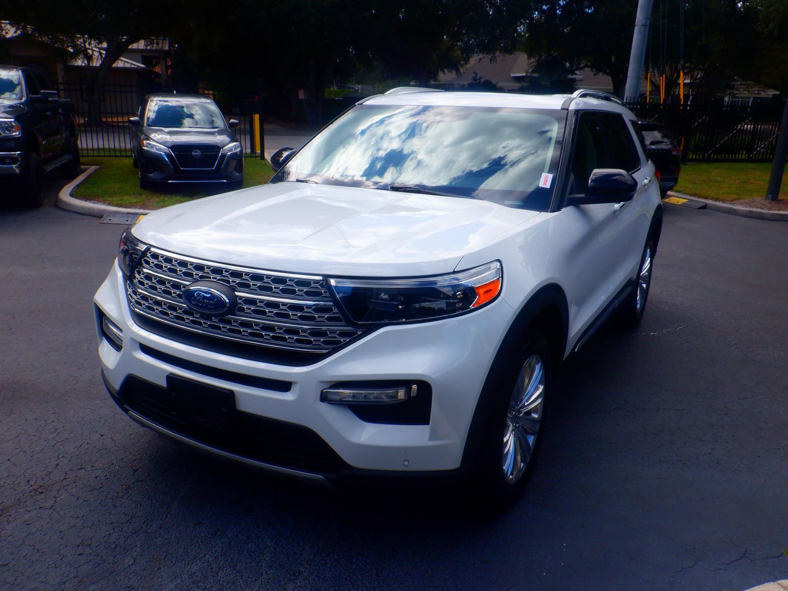 2022 Ford Explorer Hybrid Limited AWD