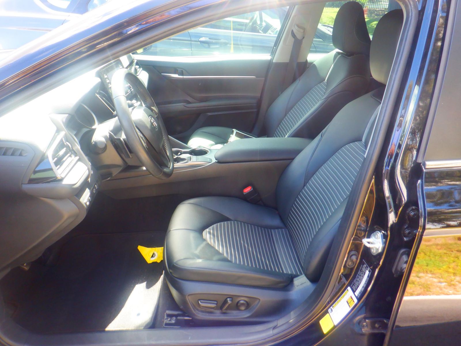 2024 Toyota Camry SE FWD