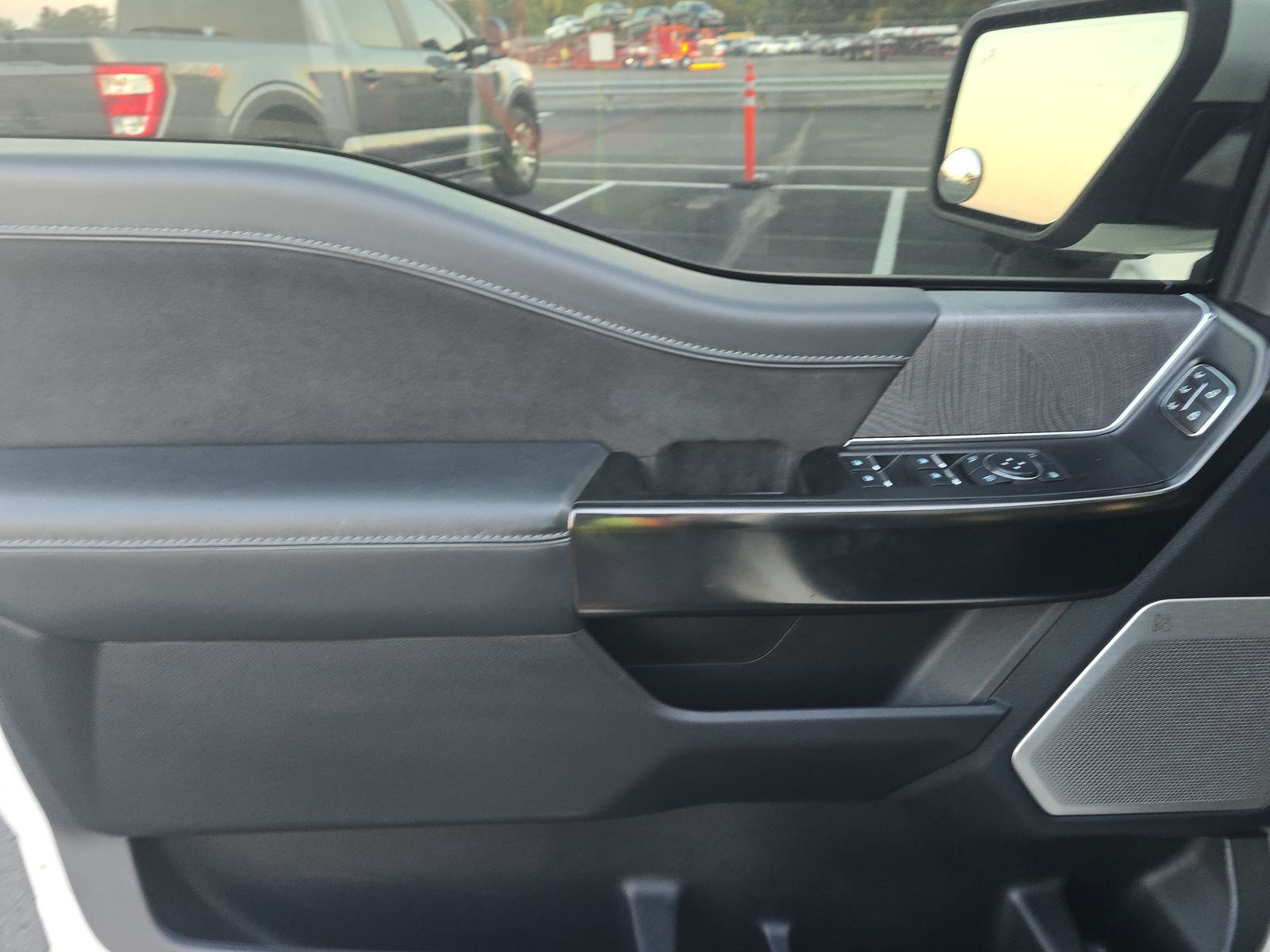 2023 Ford F-150 Hybrid Platinum AWD