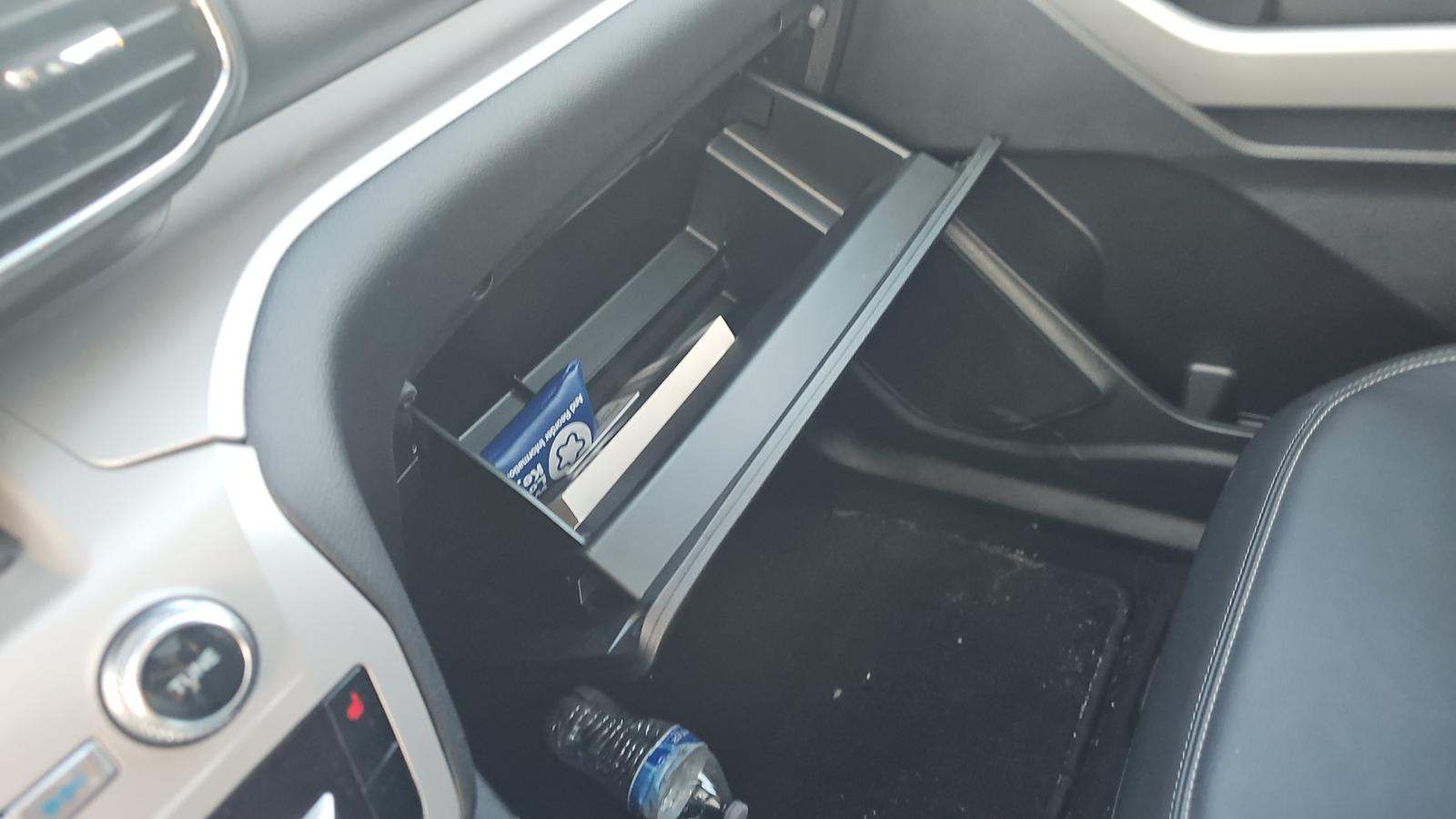 2023 Ford Explorer XLT AWD