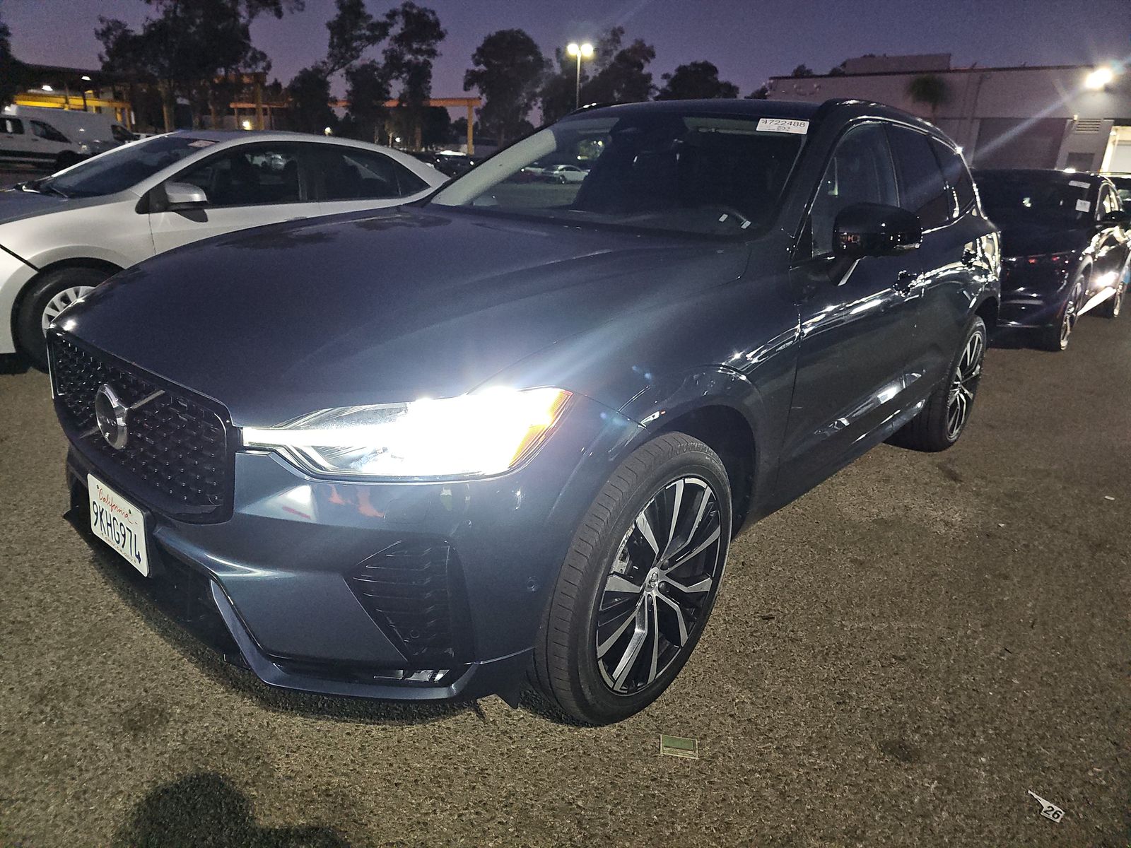 2024 Volvo XC60 B5 Plus AWD