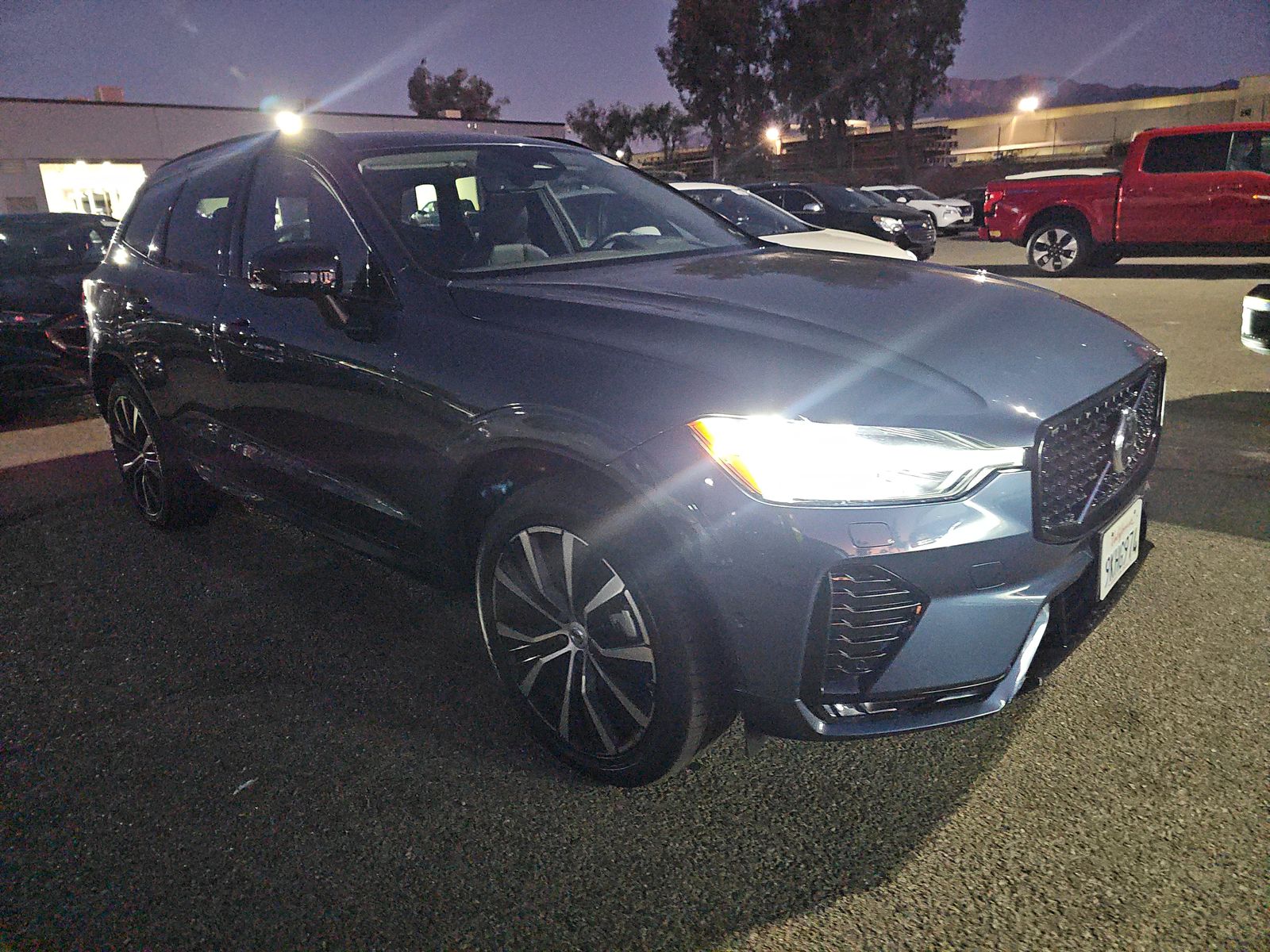 2024 Volvo XC60 B5 Plus AWD