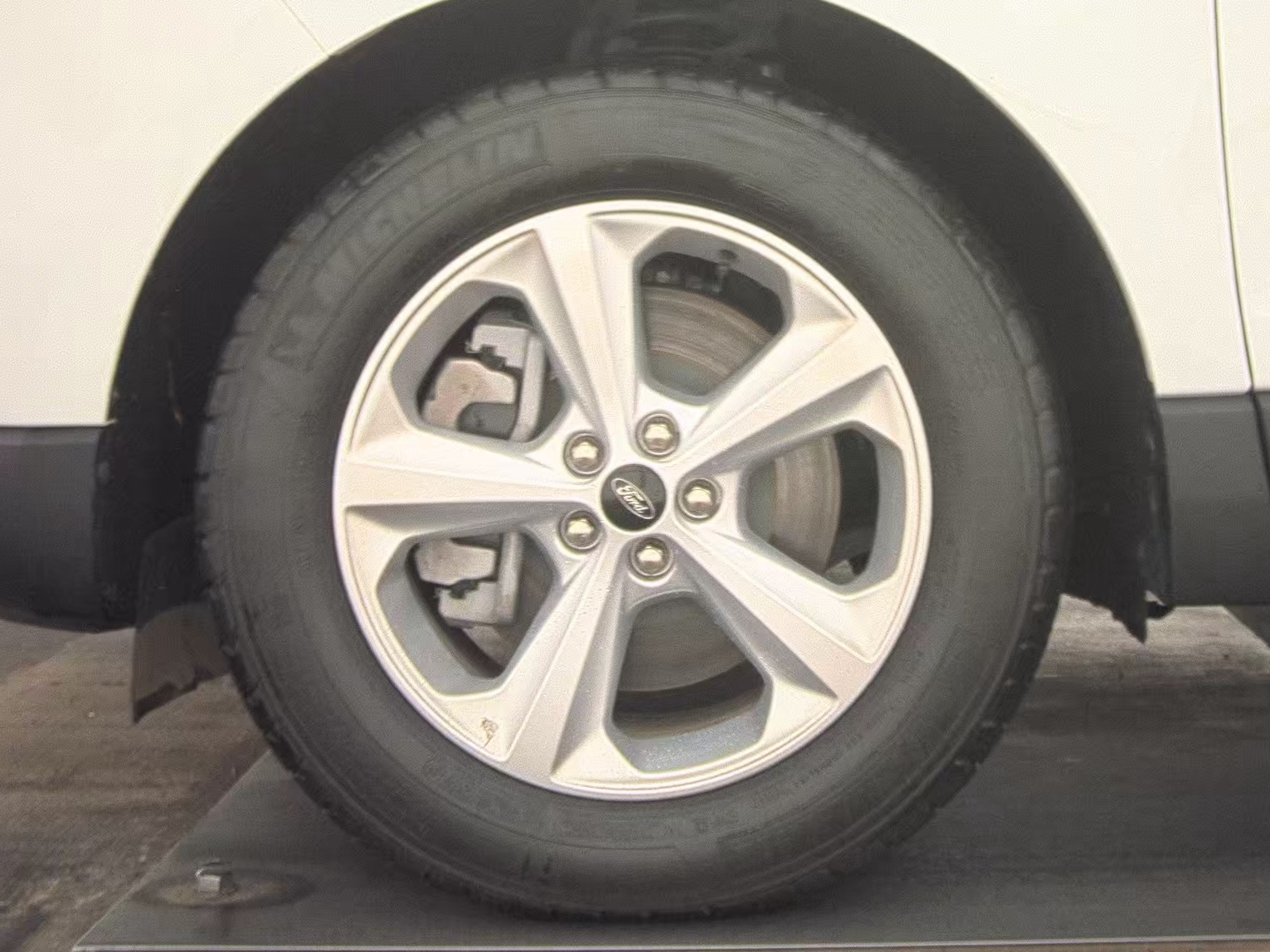 2024 Ford Edge SE AWD