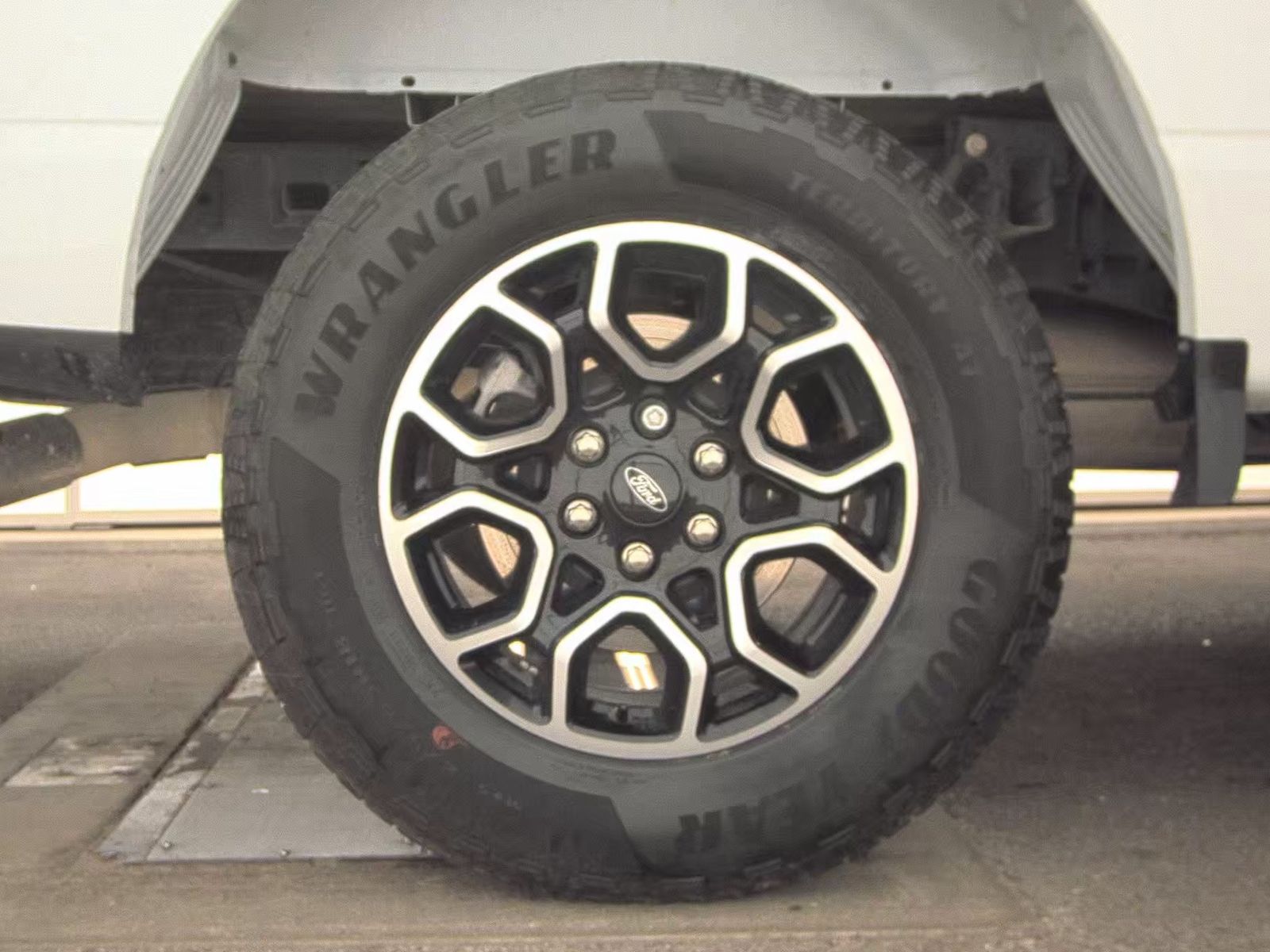 2023 Ford F-150 XLT AWD