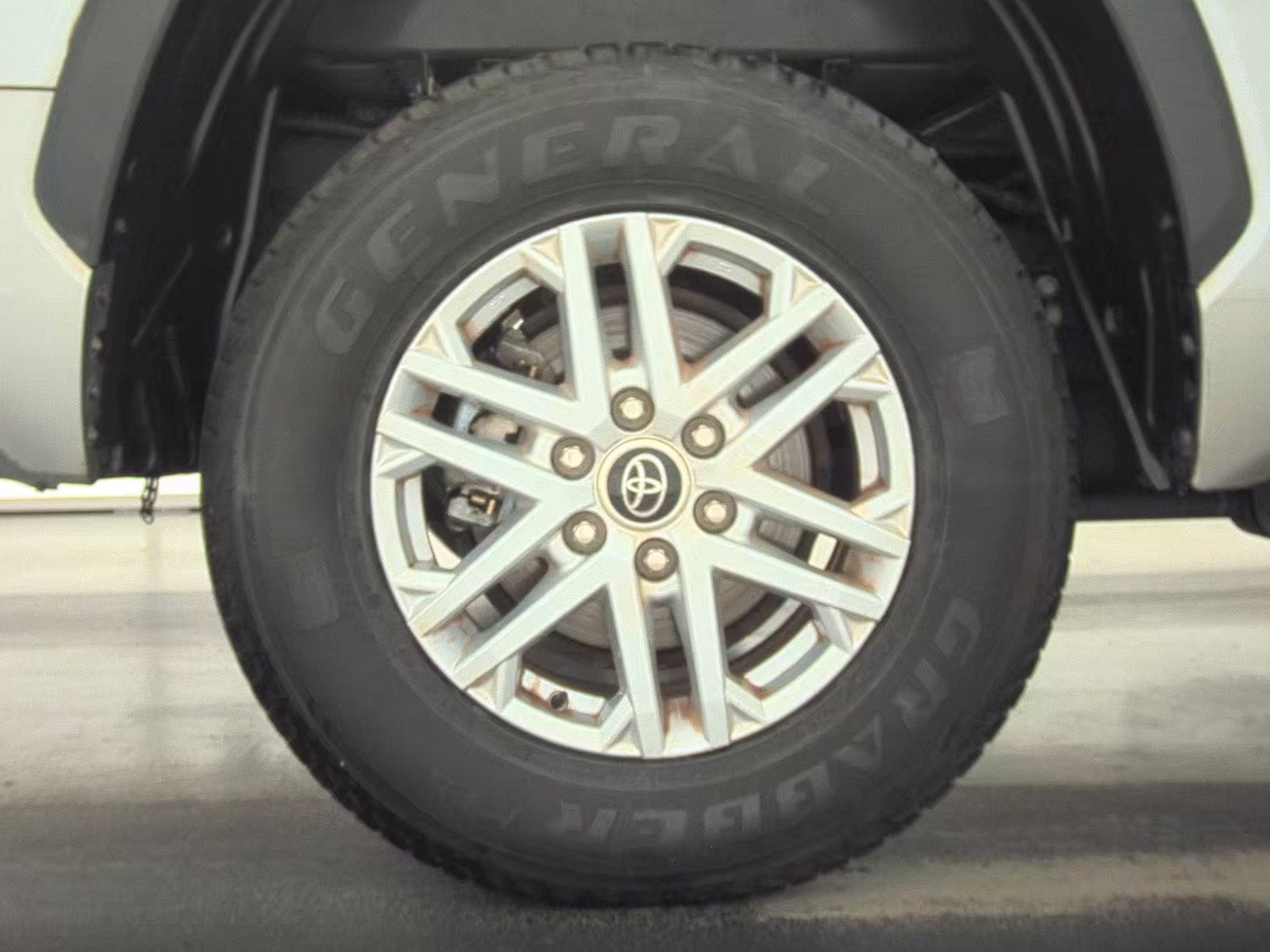 2022 Toyota Tundra SR5 RWD