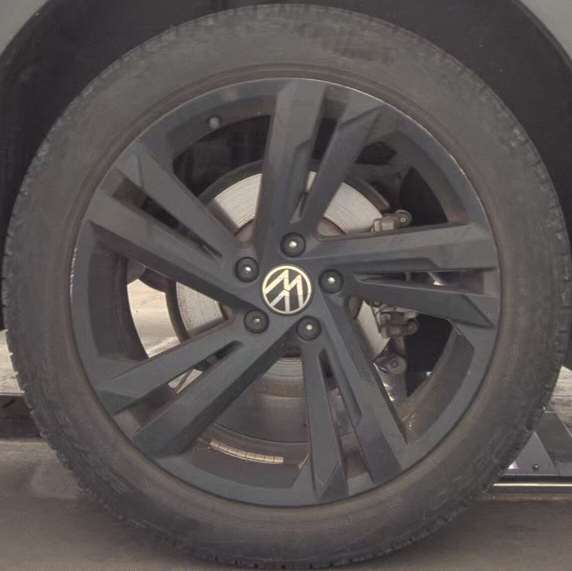 2023 Volkswagen Tiguan 2.0T SE R-Line Black FWD