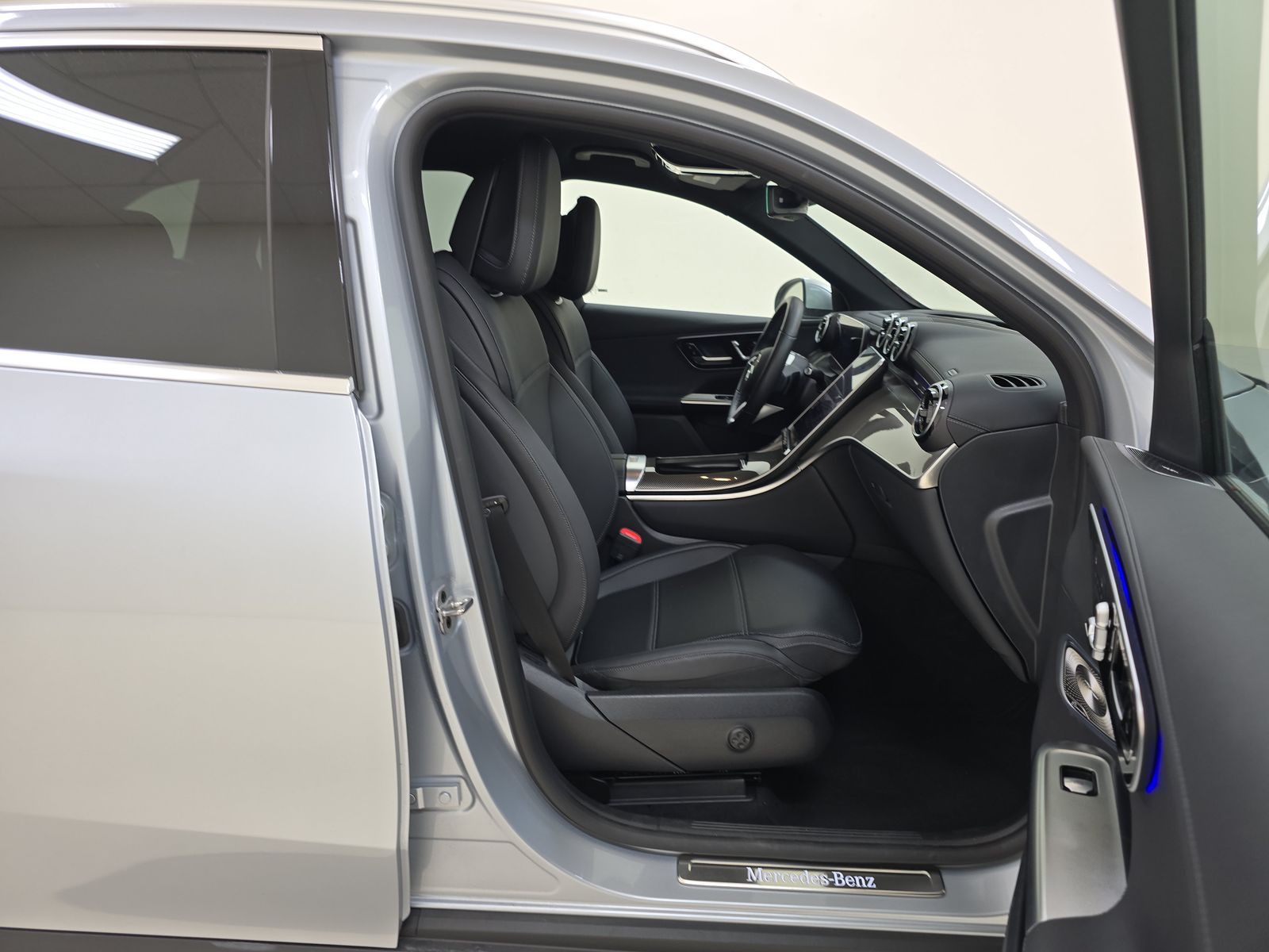 2024 Mercedes-Benz GLC GLC 300 RWD