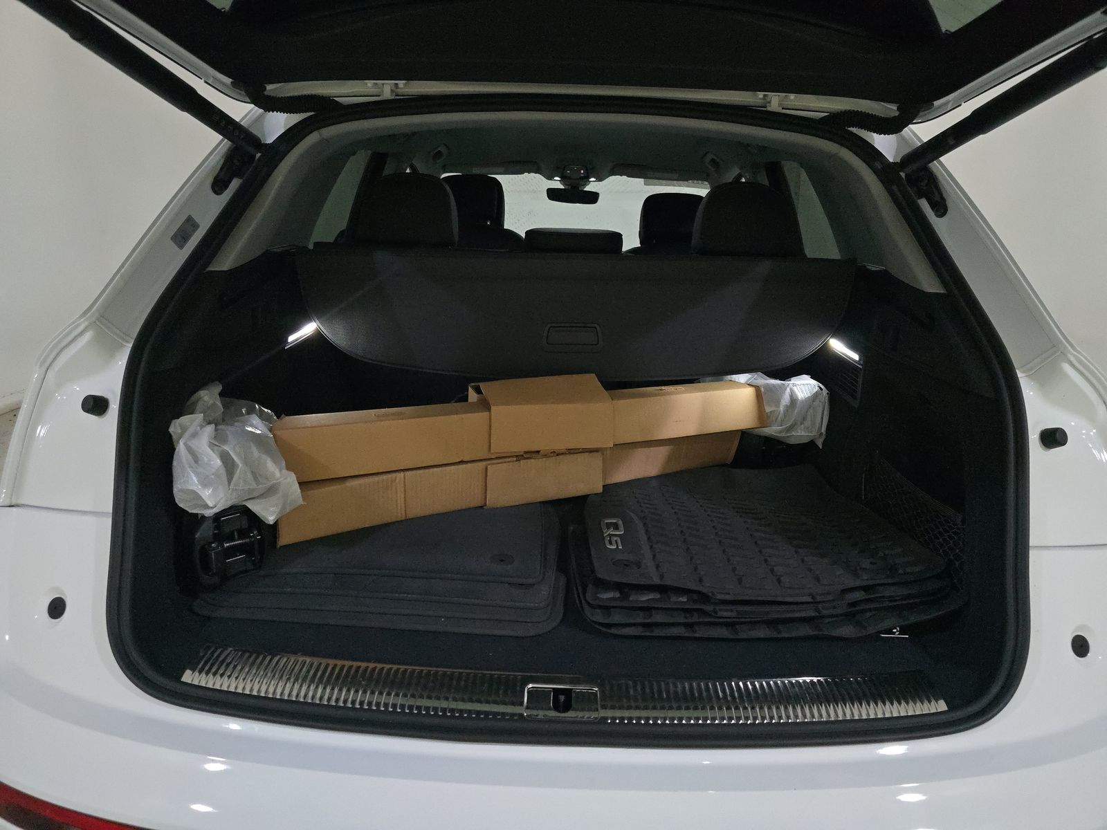 2025 Audi Q5 e Plug-In Hybrid S line Premium AWD