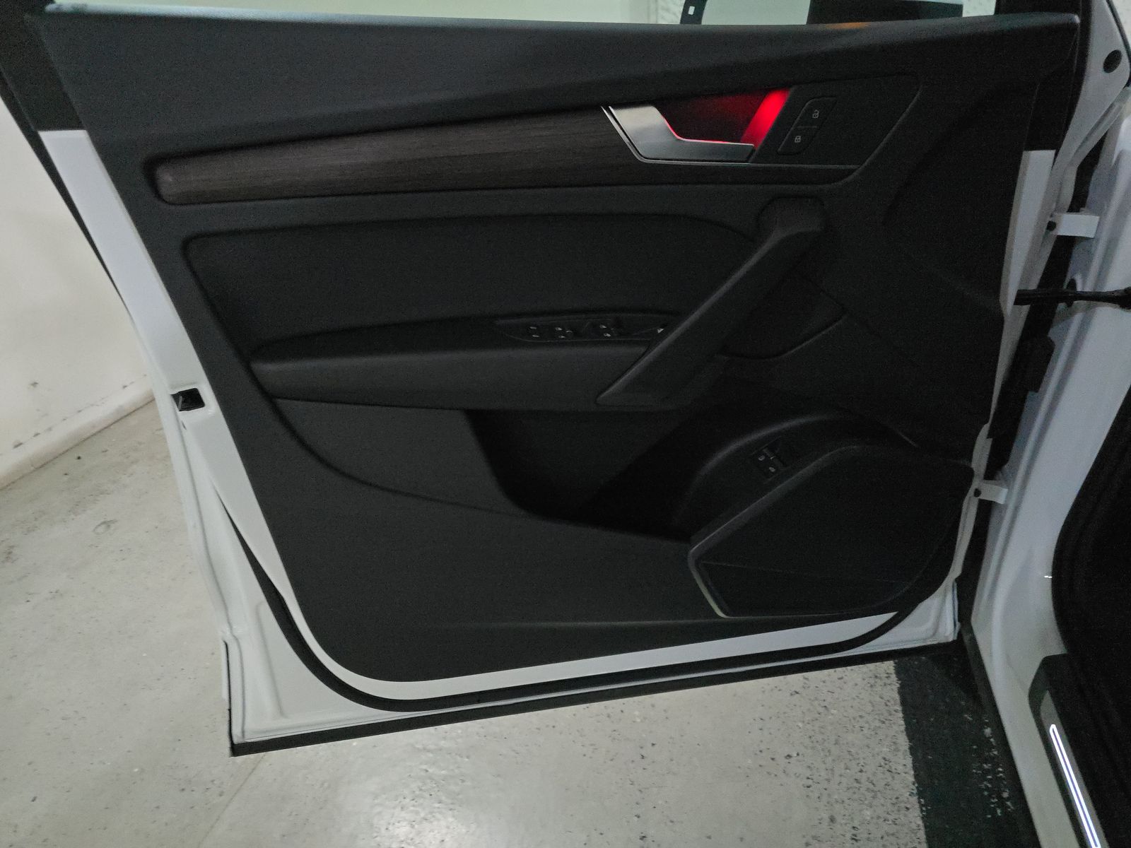 2025 Audi Q5 e Plug-In Hybrid S line Premium AWD