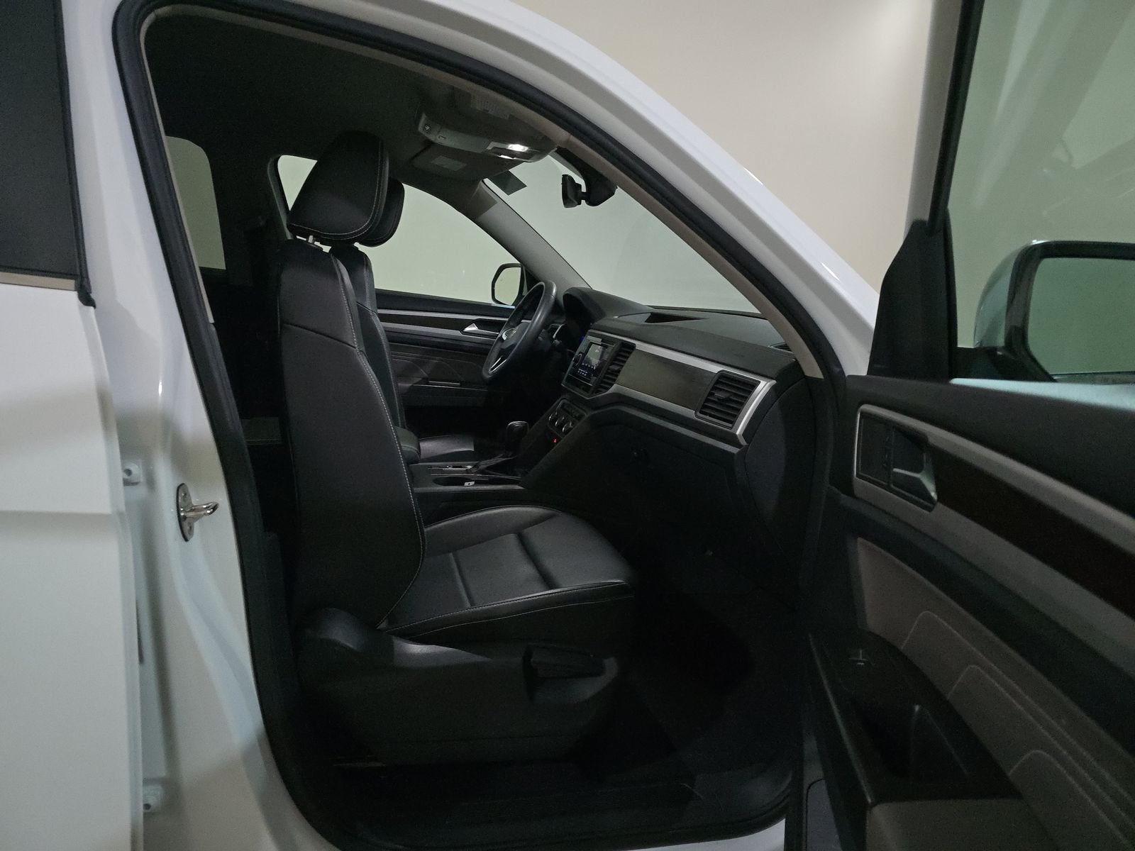 2022 Volkswagen Atlas 2.0T SE FWD