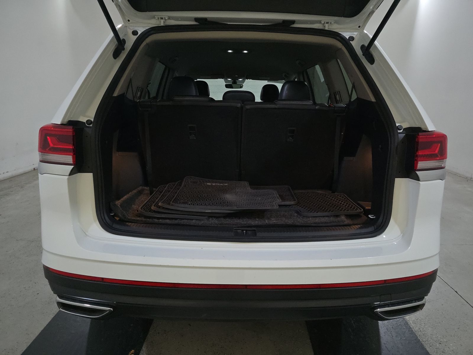 2022 Volkswagen Atlas 2.0T SE FWD