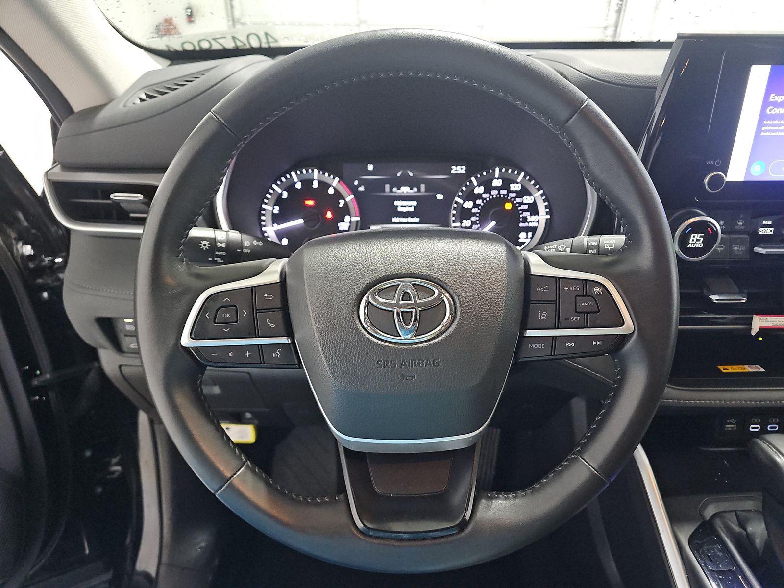 2024 Toyota Highlander XLE AWD