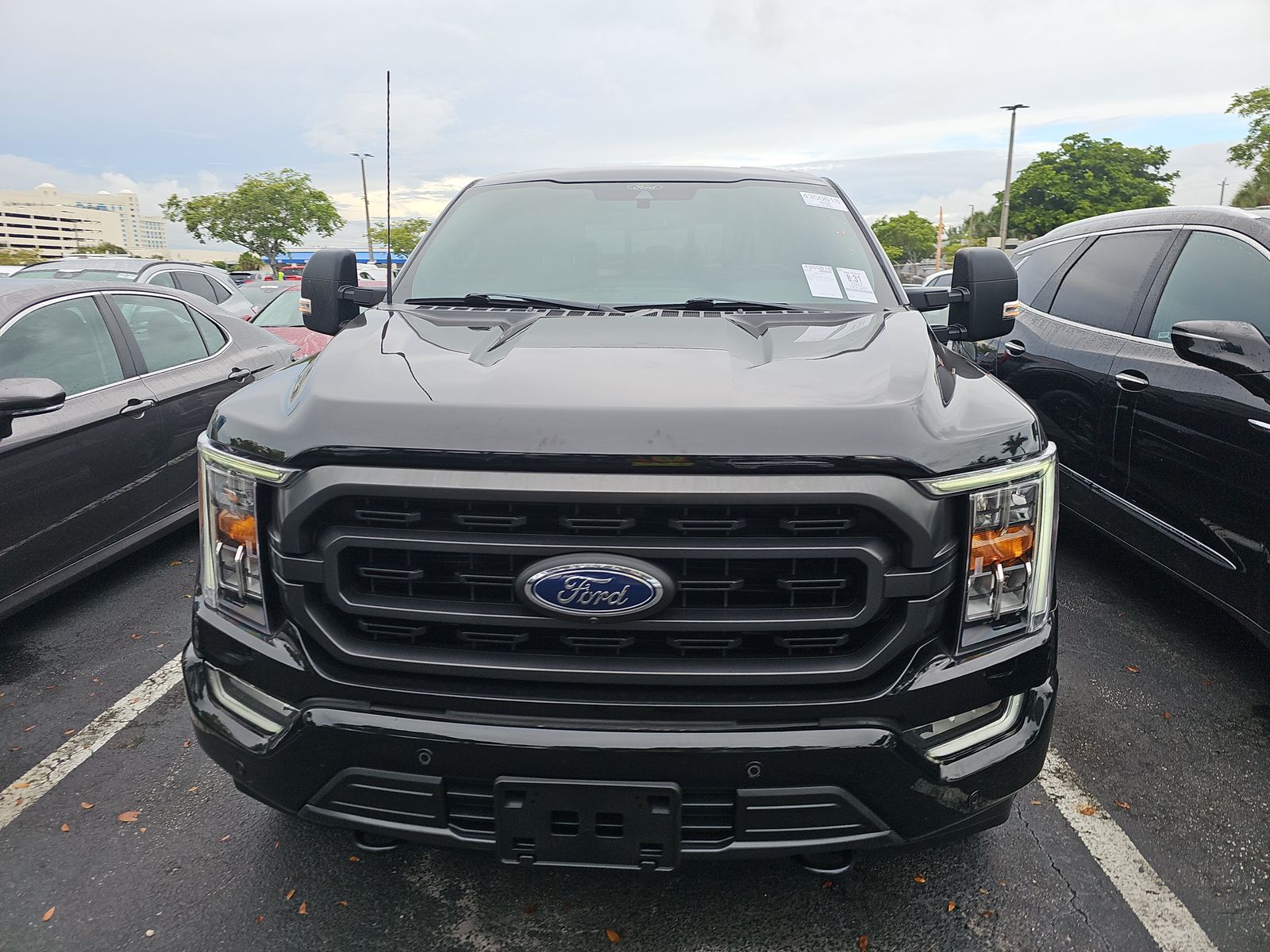 2022 Ford F-150 XLT AWD