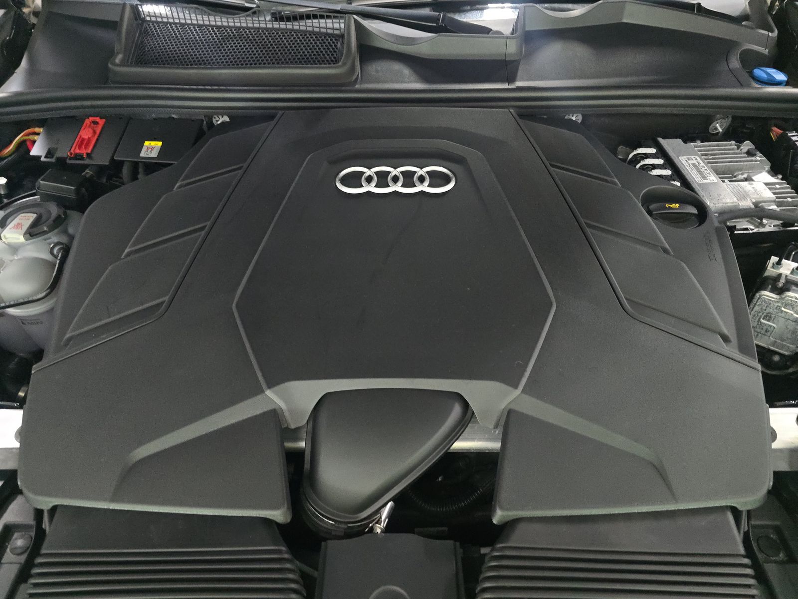 2023 Audi Q8 Premium Plus AWD