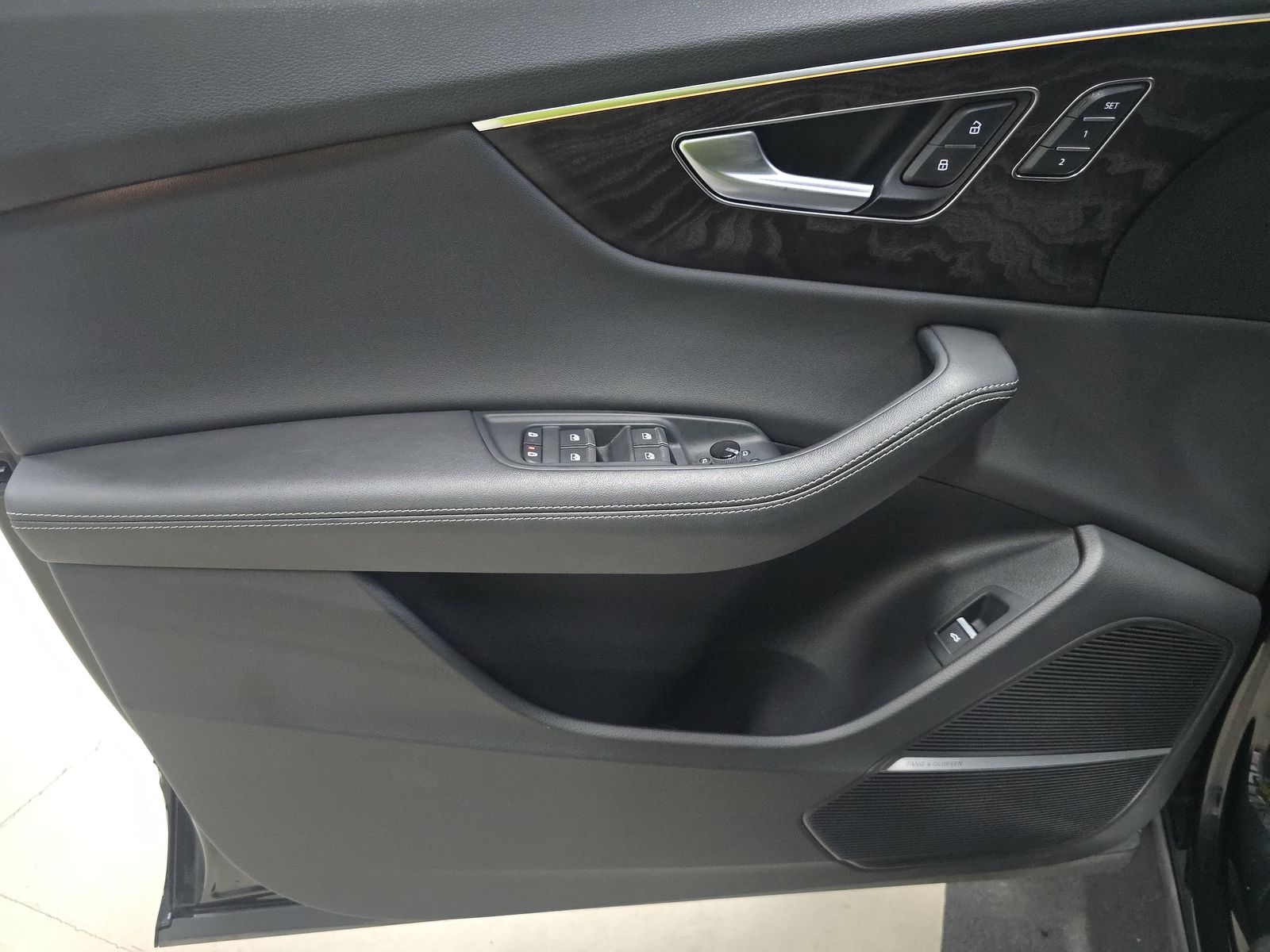 2023 Audi Q8 Premium Plus AWD