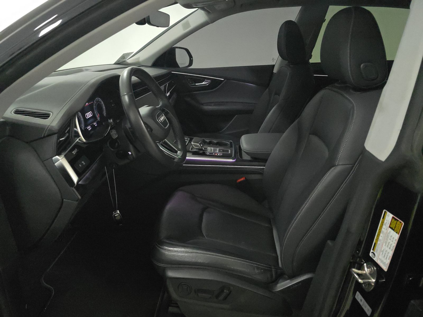 2023 Audi Q8 Premium Plus AWD