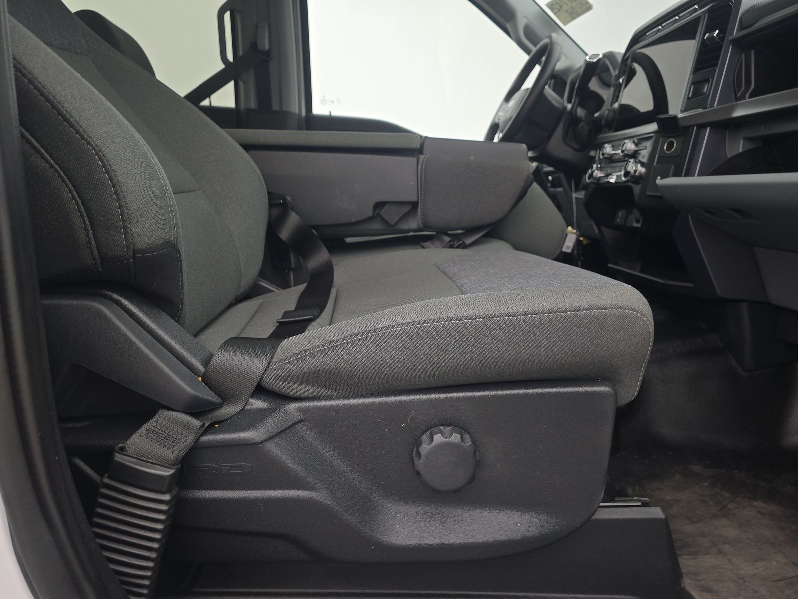 2024 Ford F-150 XLT AWD