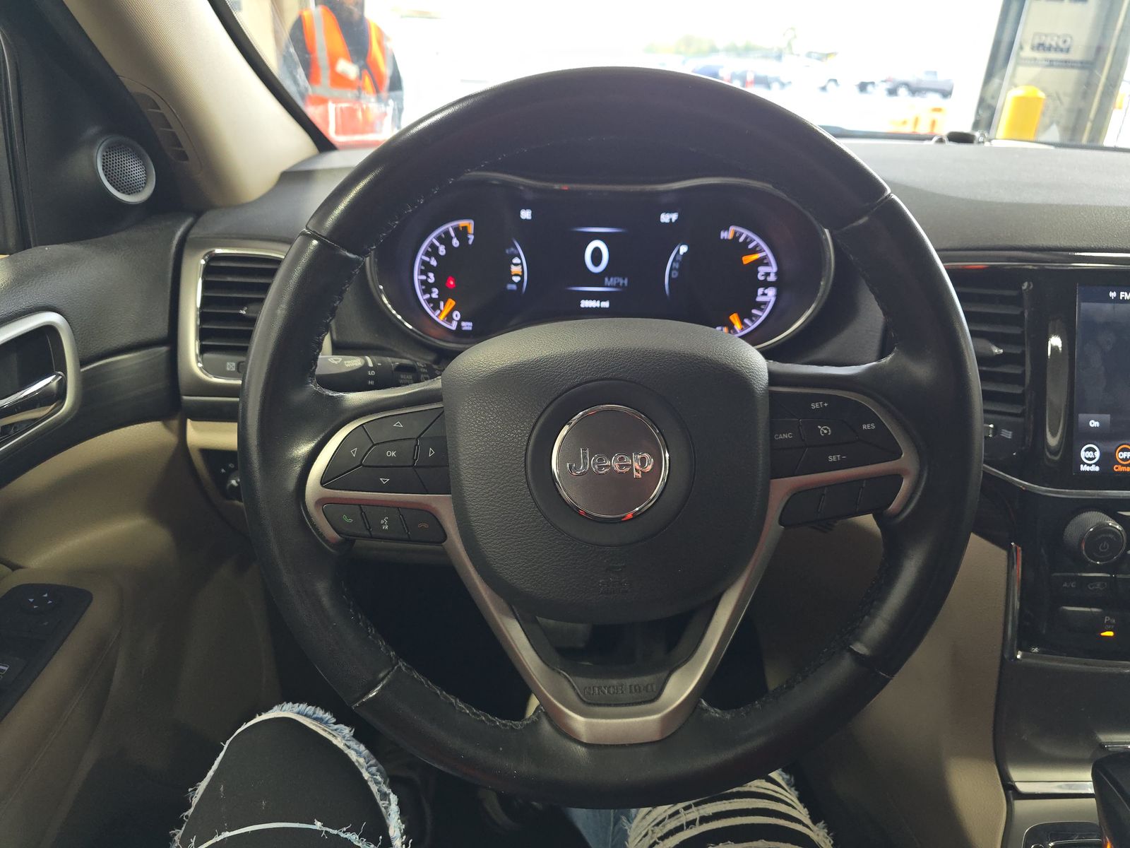 2022 Jeep Grand Cherokee Laredo E AWD