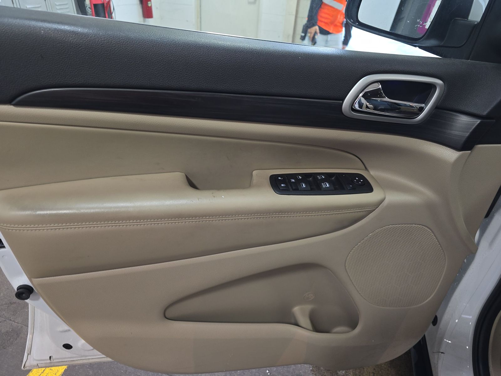 2022 Jeep Grand Cherokee Laredo E AWD