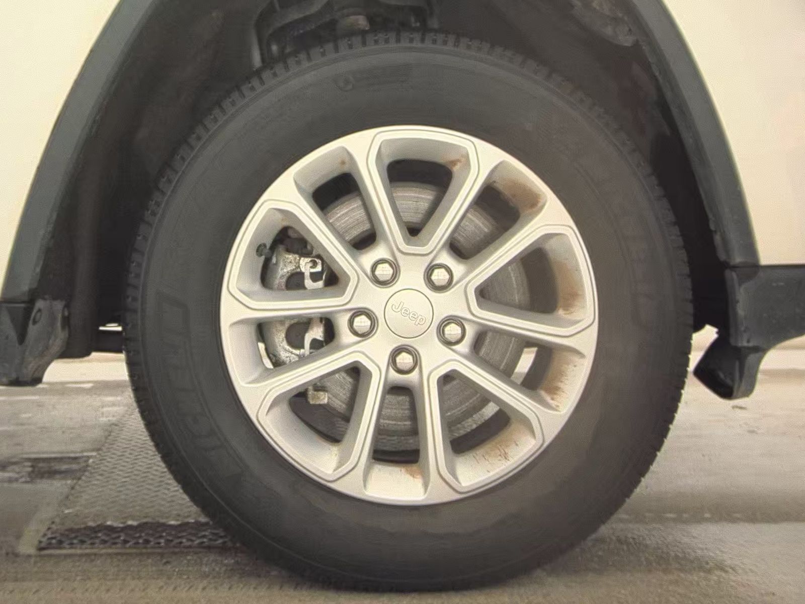 2022 Jeep Grand Cherokee Laredo E AWD