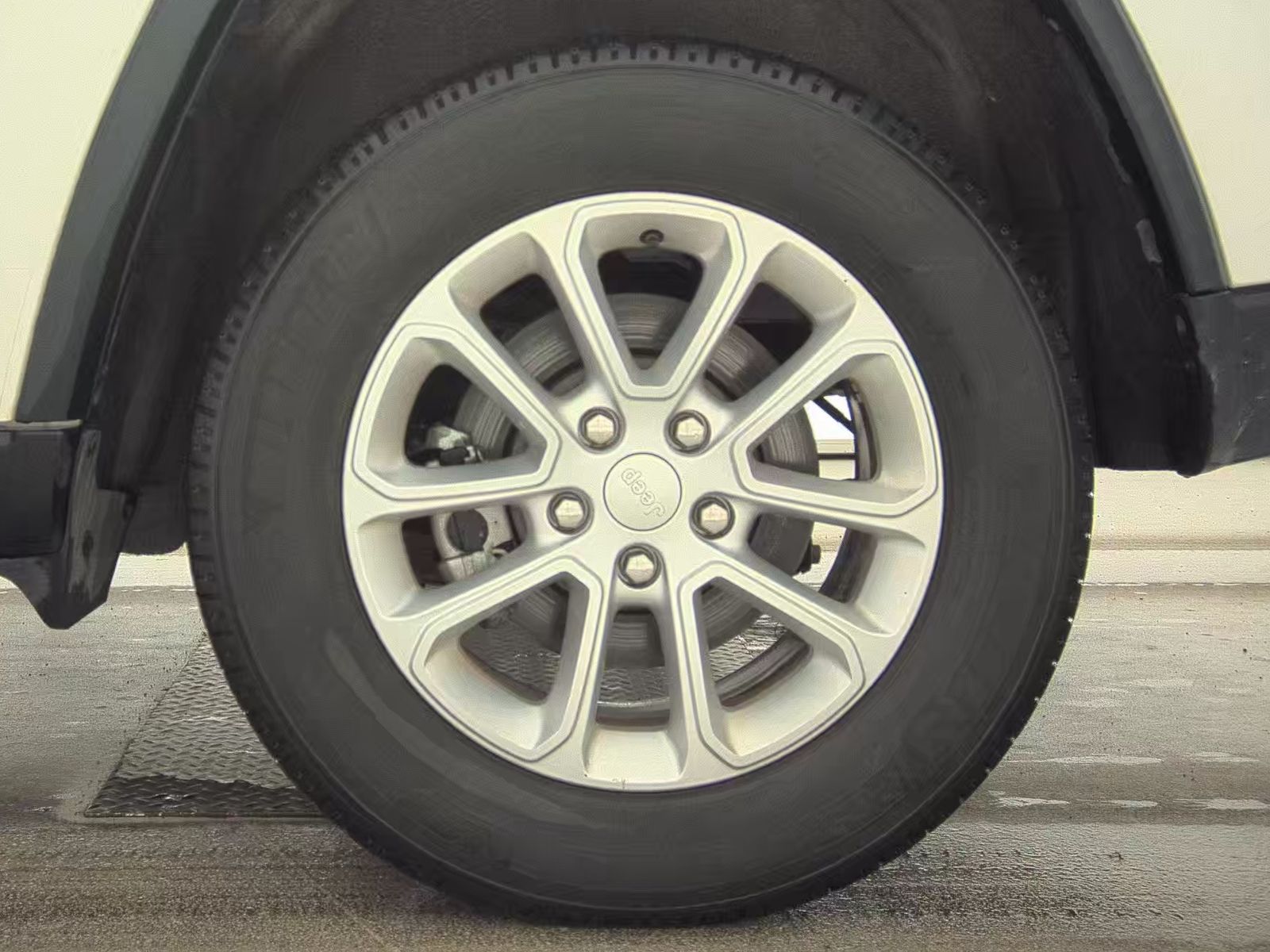 2022 Jeep Grand Cherokee Laredo E AWD