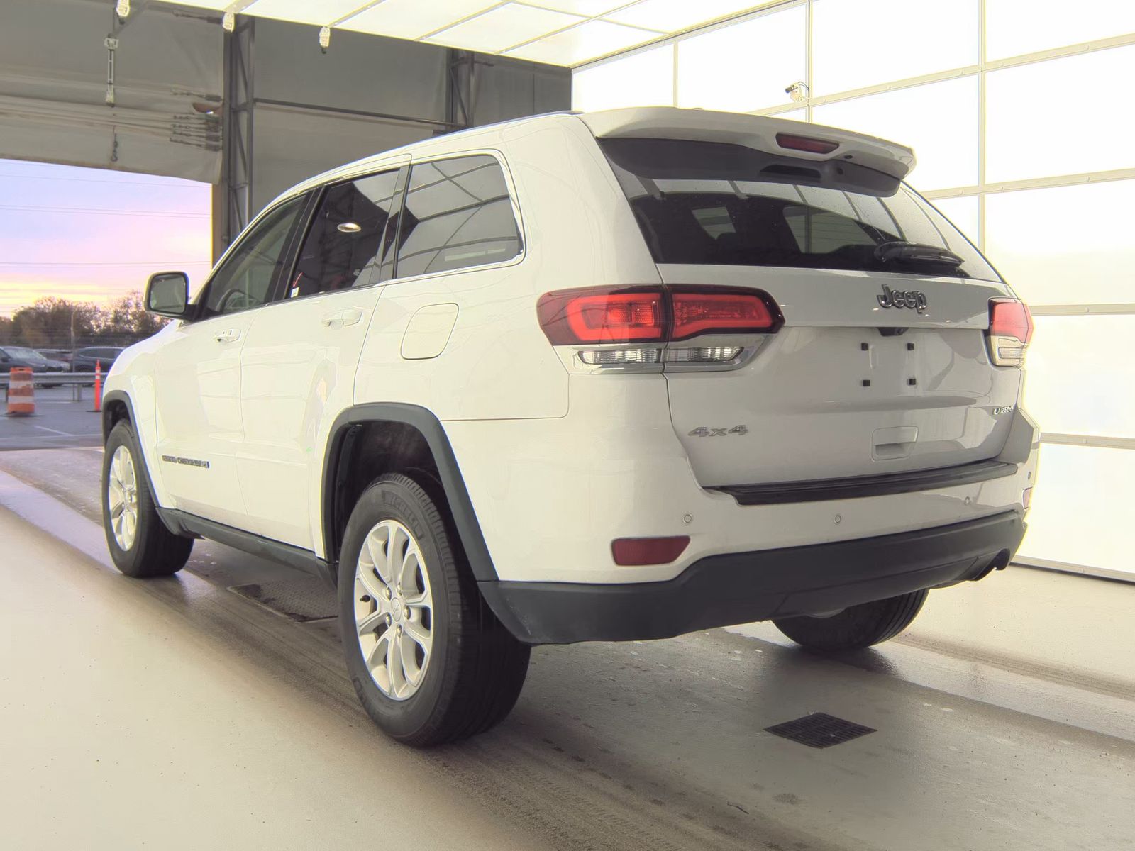 2022 Jeep Grand Cherokee Laredo E AWD