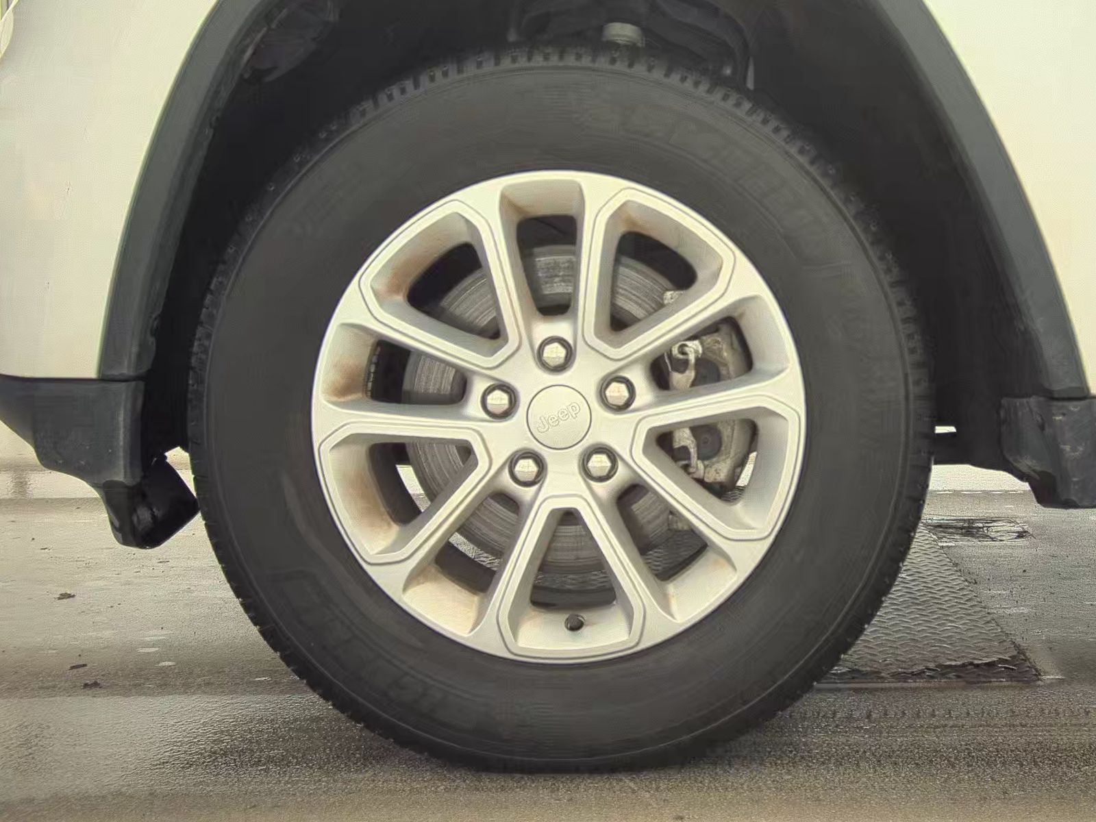 2022 Jeep Grand Cherokee Laredo E AWD