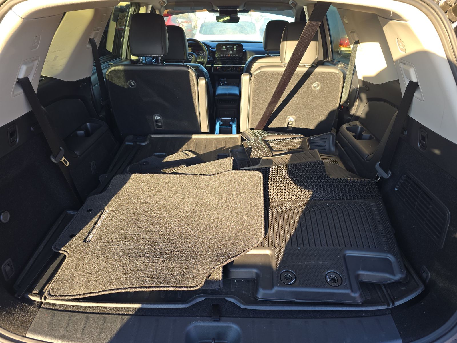 2025 Nissan Pathfinder SL AWD