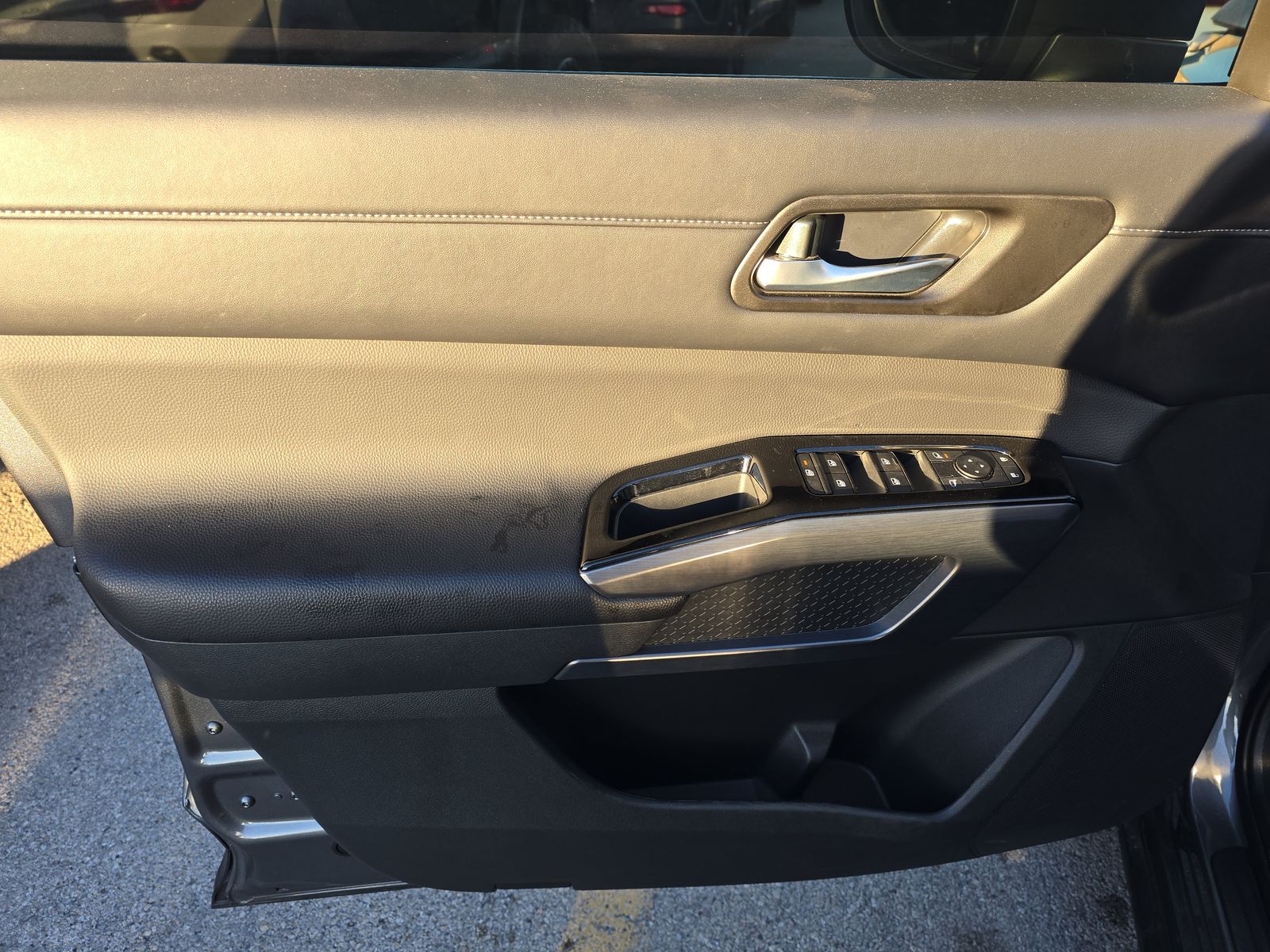 2025 Nissan Pathfinder SL AWD