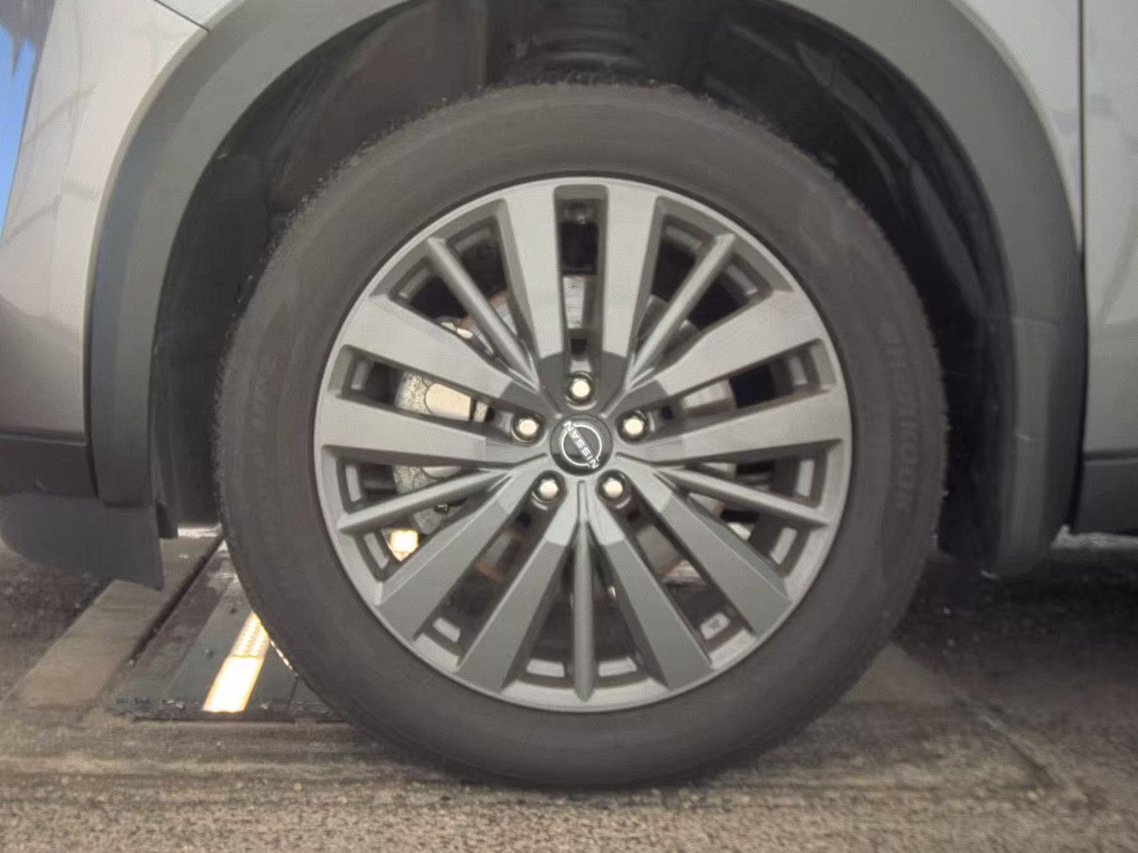 2025 Nissan Pathfinder SL AWD