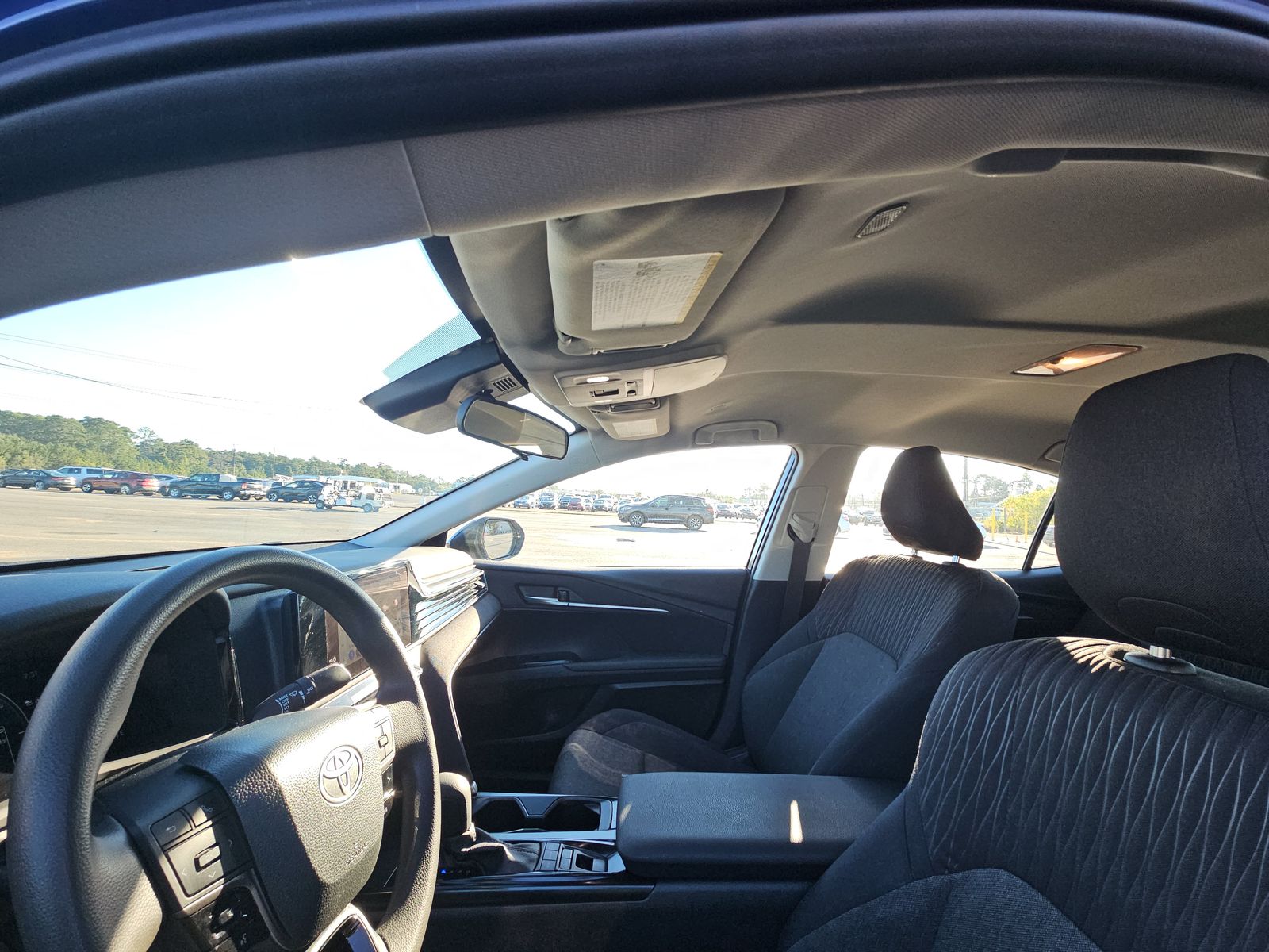 2025 Toyota Camry LE FWD