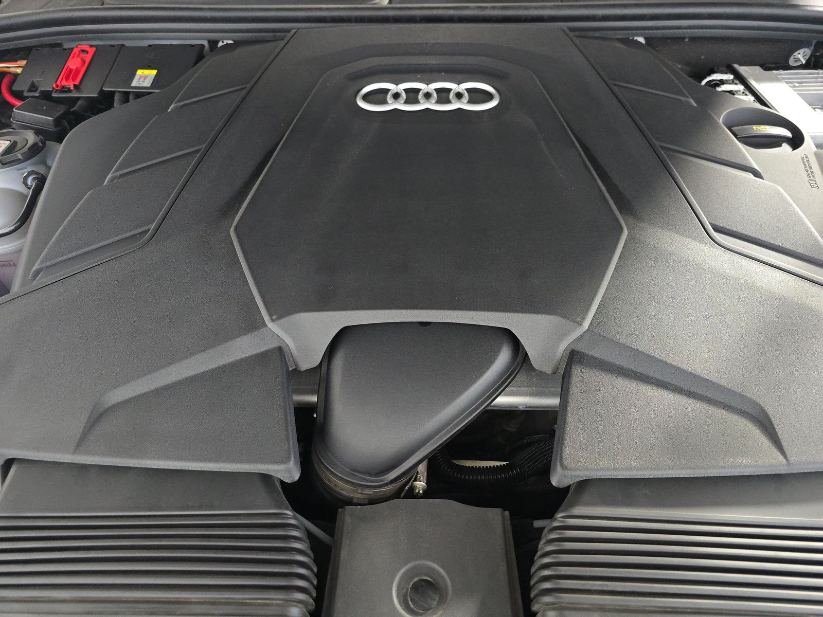 2023 Audi Q8 Prestige AWD