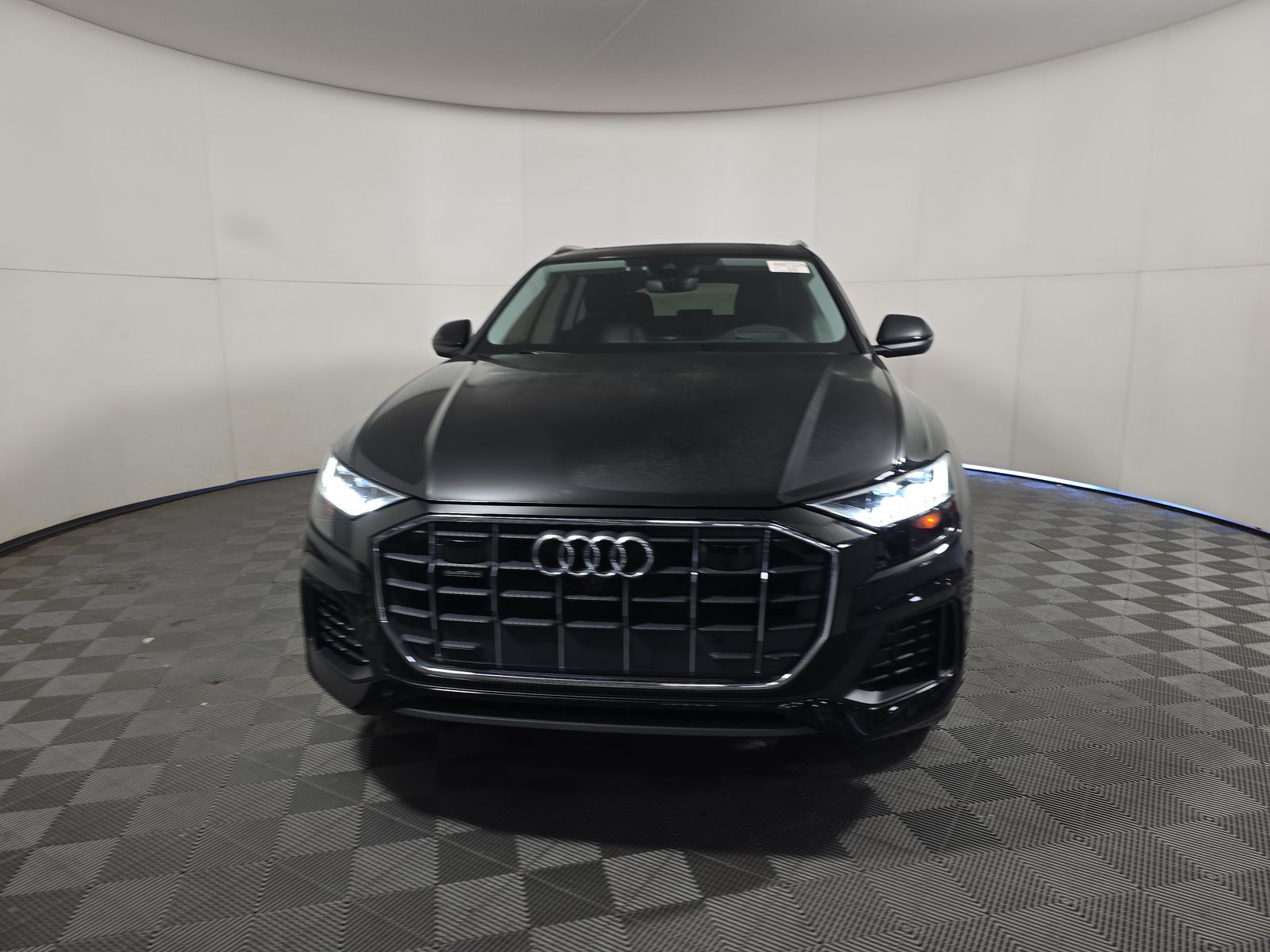 2023 Audi Q8 Prestige AWD