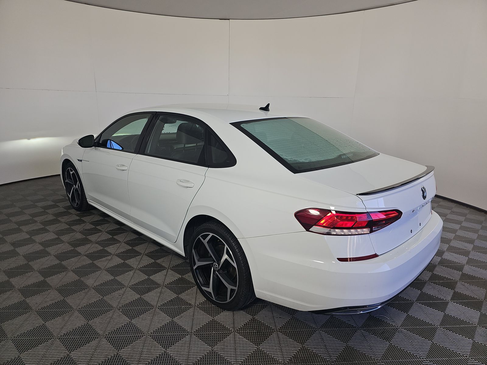 2024 Volkswagen Tiguan 2.0T SEL R-Line AWD