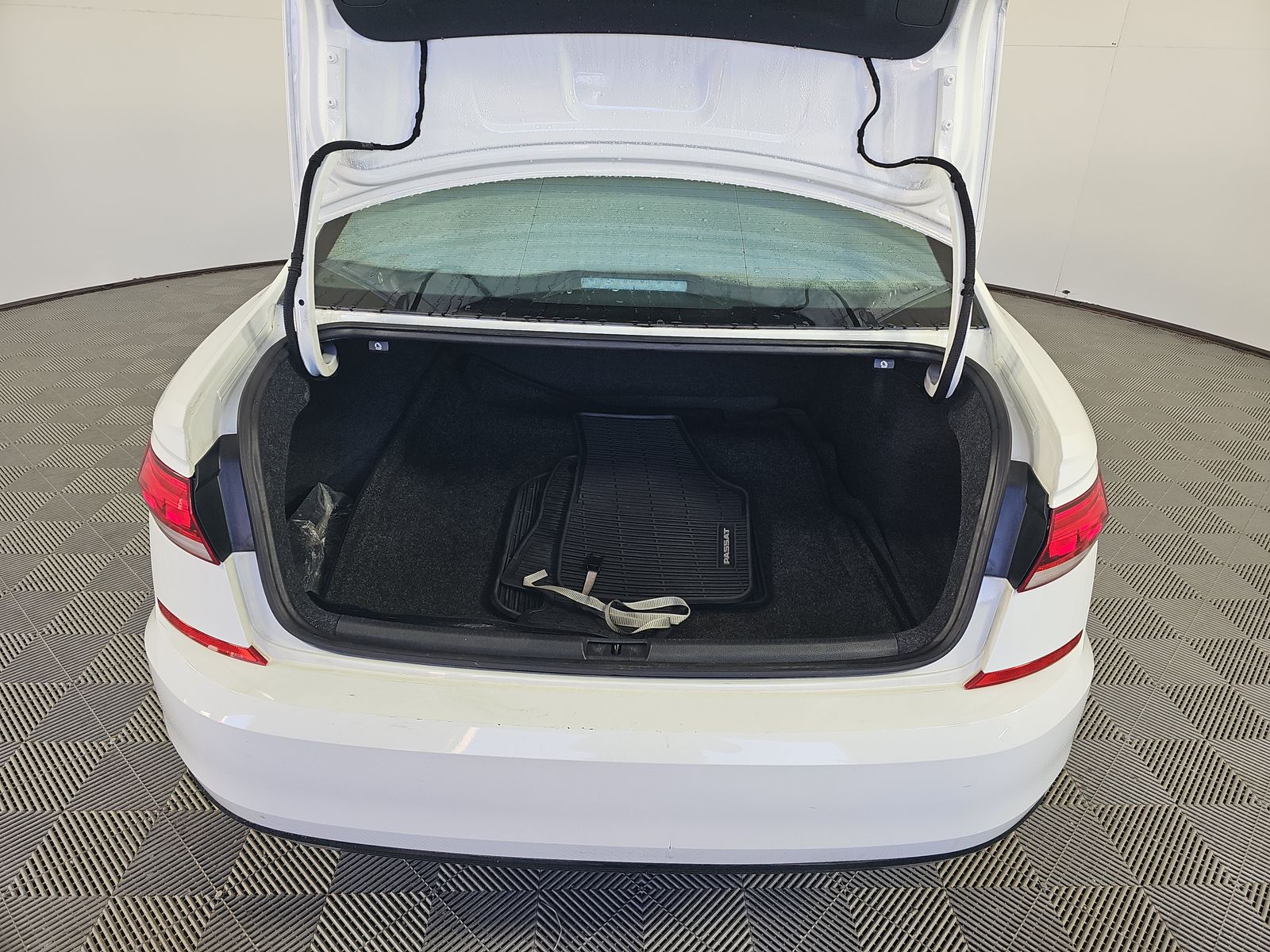 2024 Volkswagen Tiguan 2.0T SEL R-Line AWD