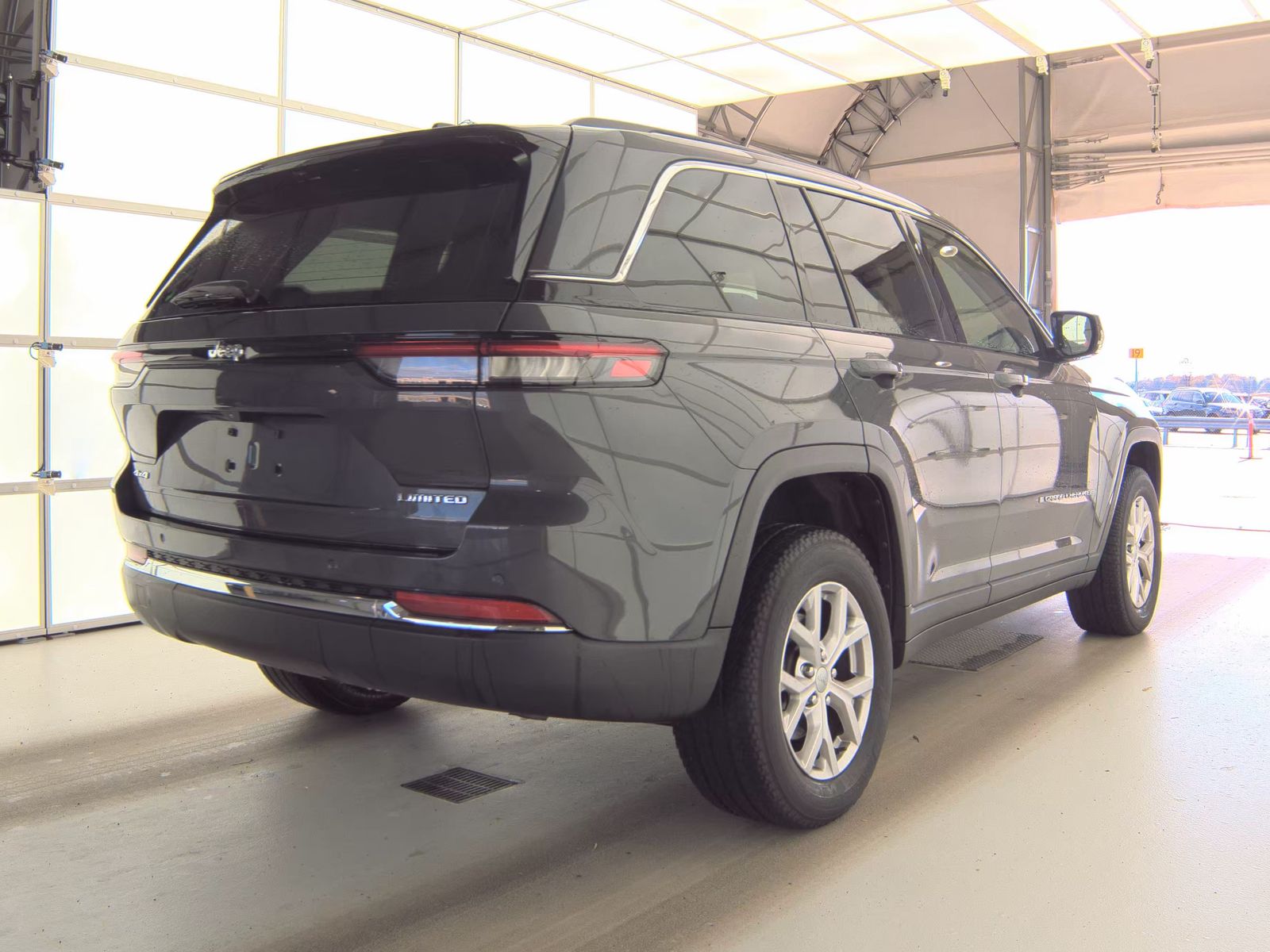 2022 Jeep Grand Cherokee Limited AWD