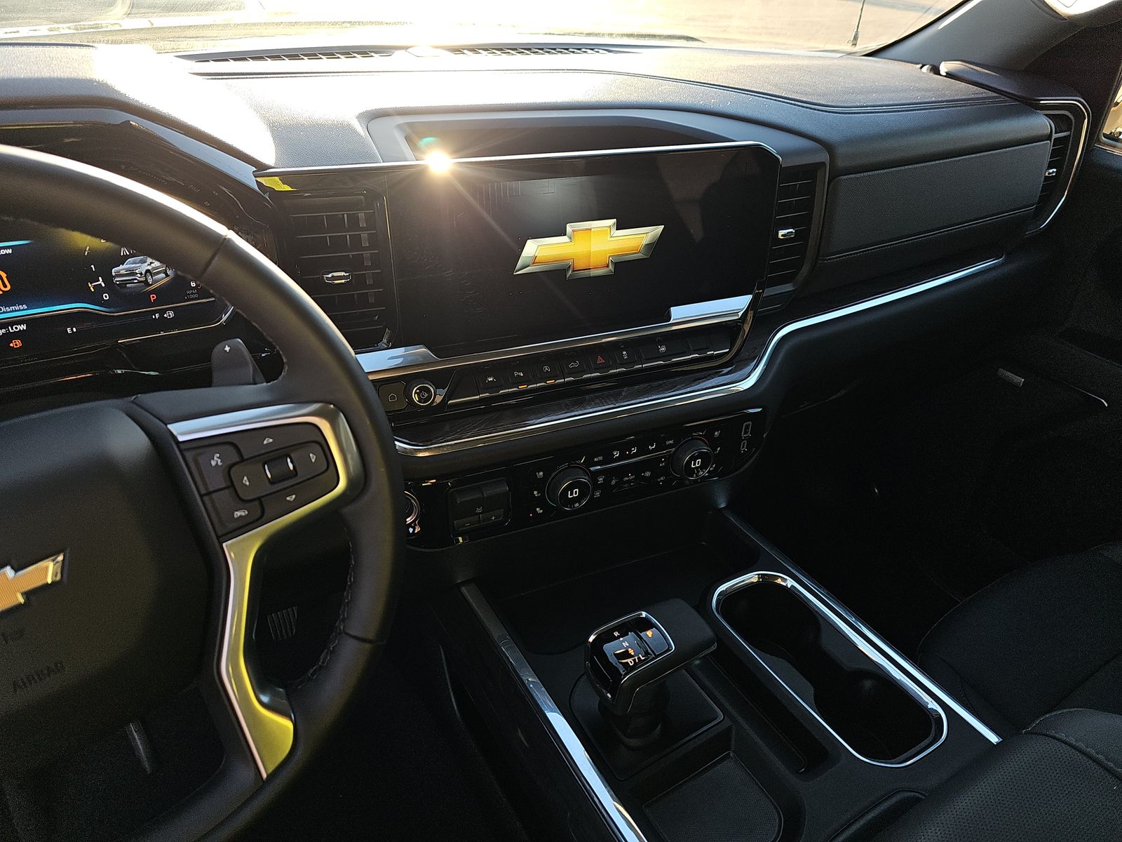 2024 Chevrolet Silverado 1500 LTZ AWD