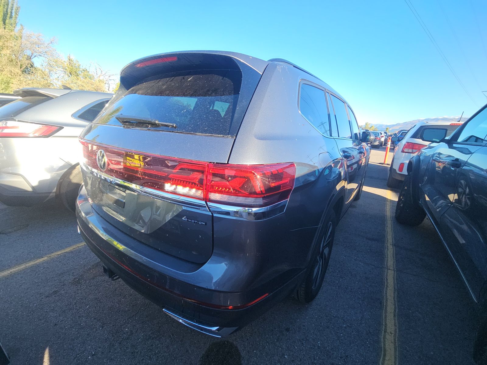 2025 Volkswagen Atlas 2.0T SE AWD