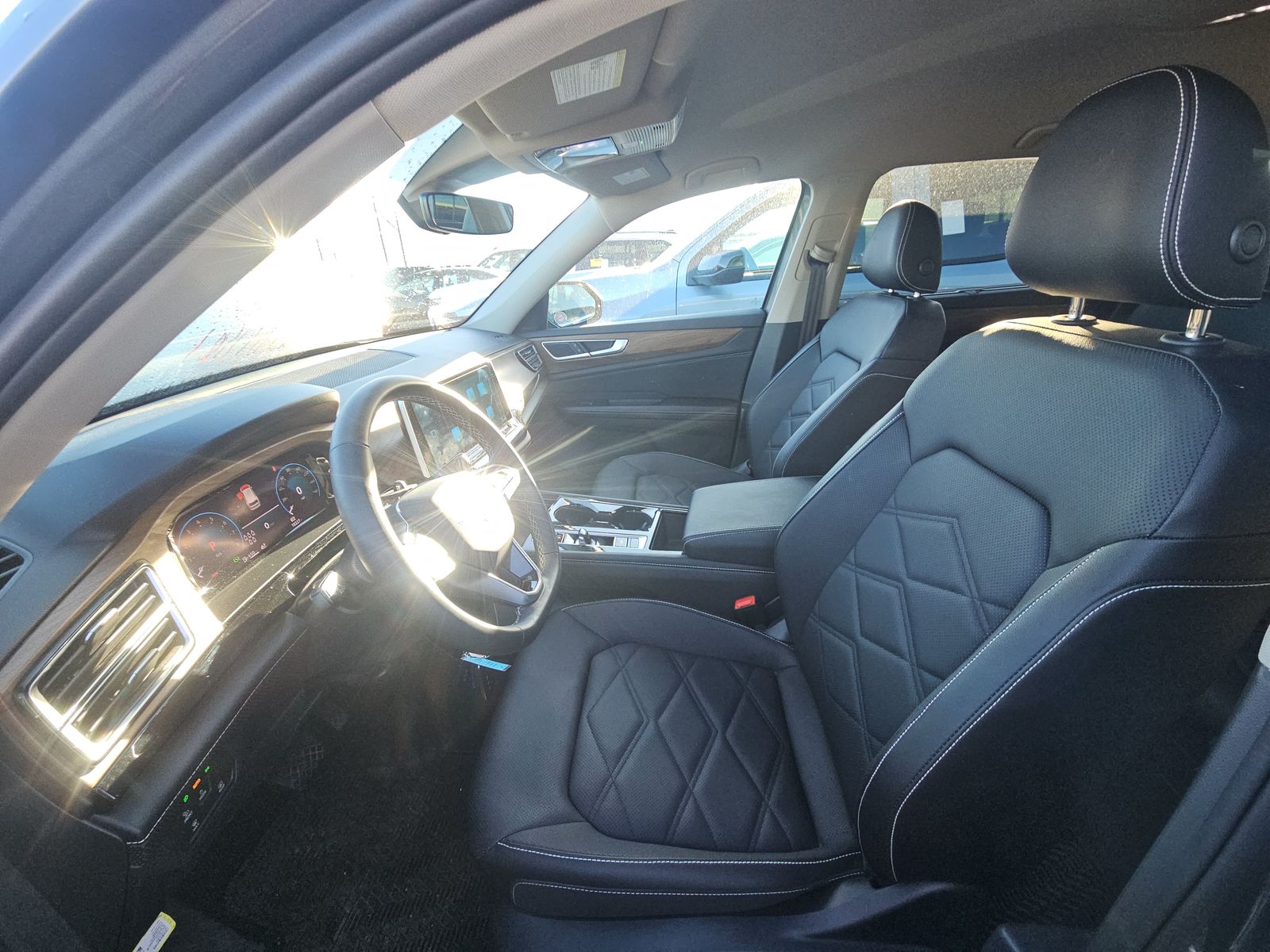 2025 Volkswagen Atlas 2.0T SE AWD