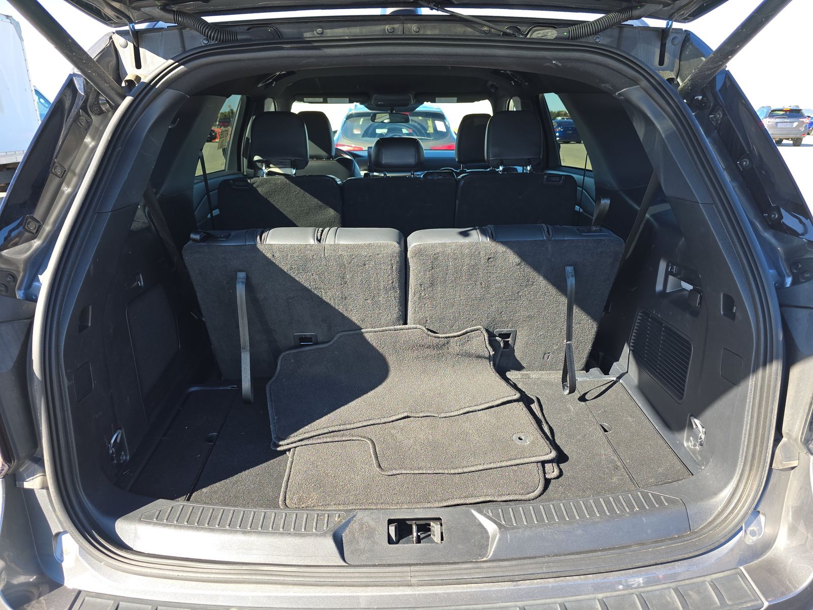 2025 Ford Explorer ST-Line AWD