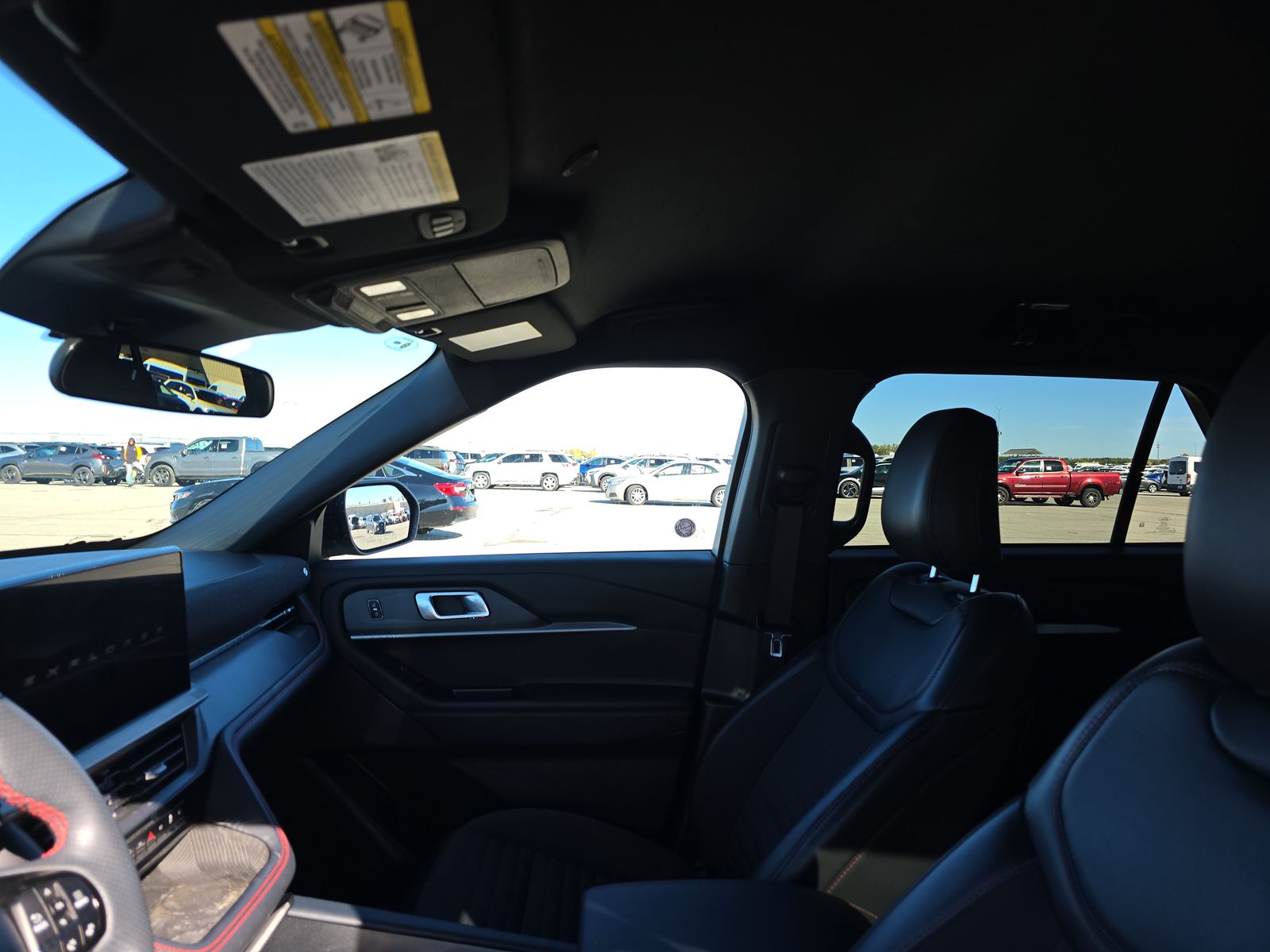 2025 Ford Explorer ST-Line AWD