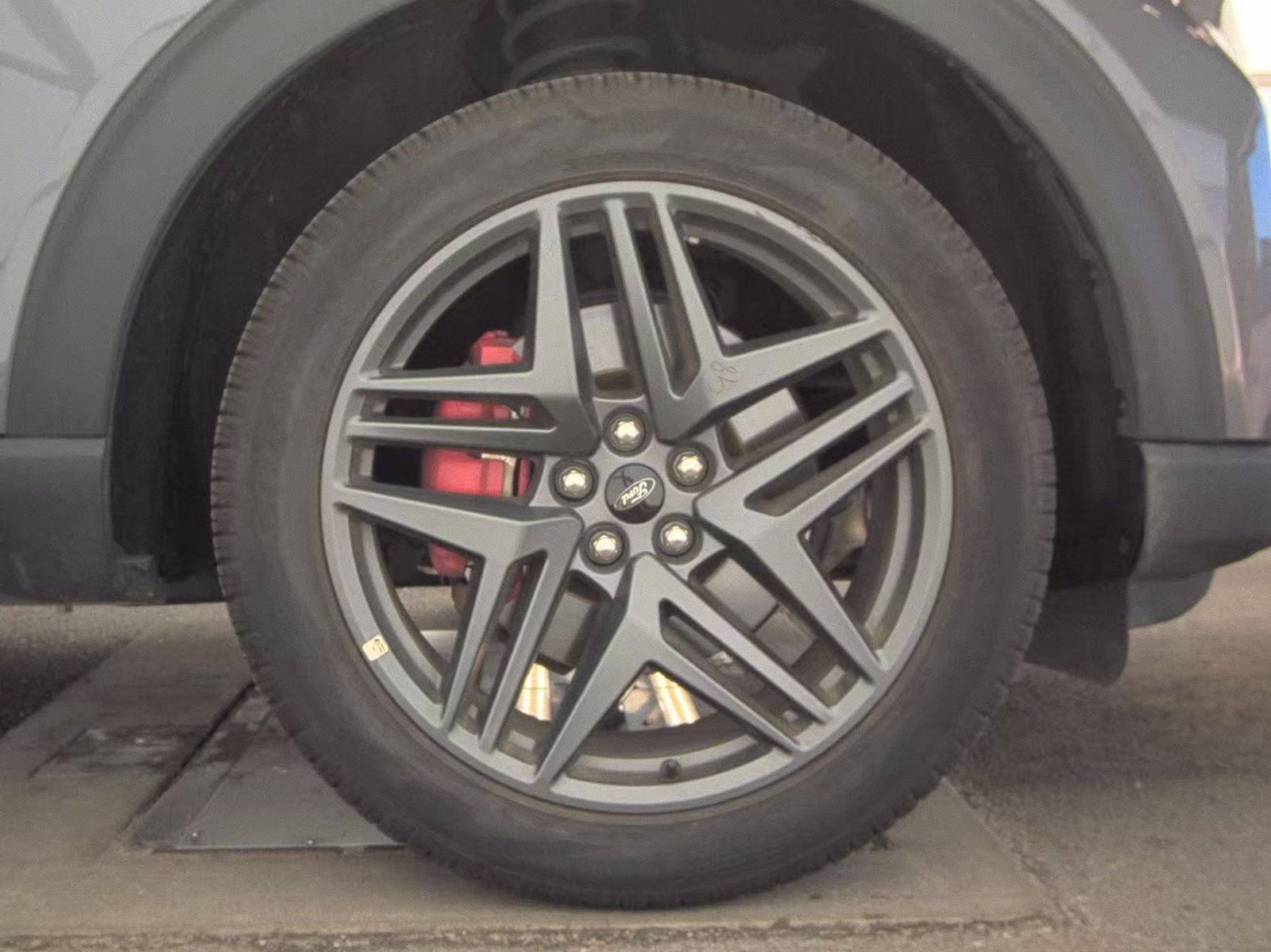 2025 Ford Explorer ST-Line AWD