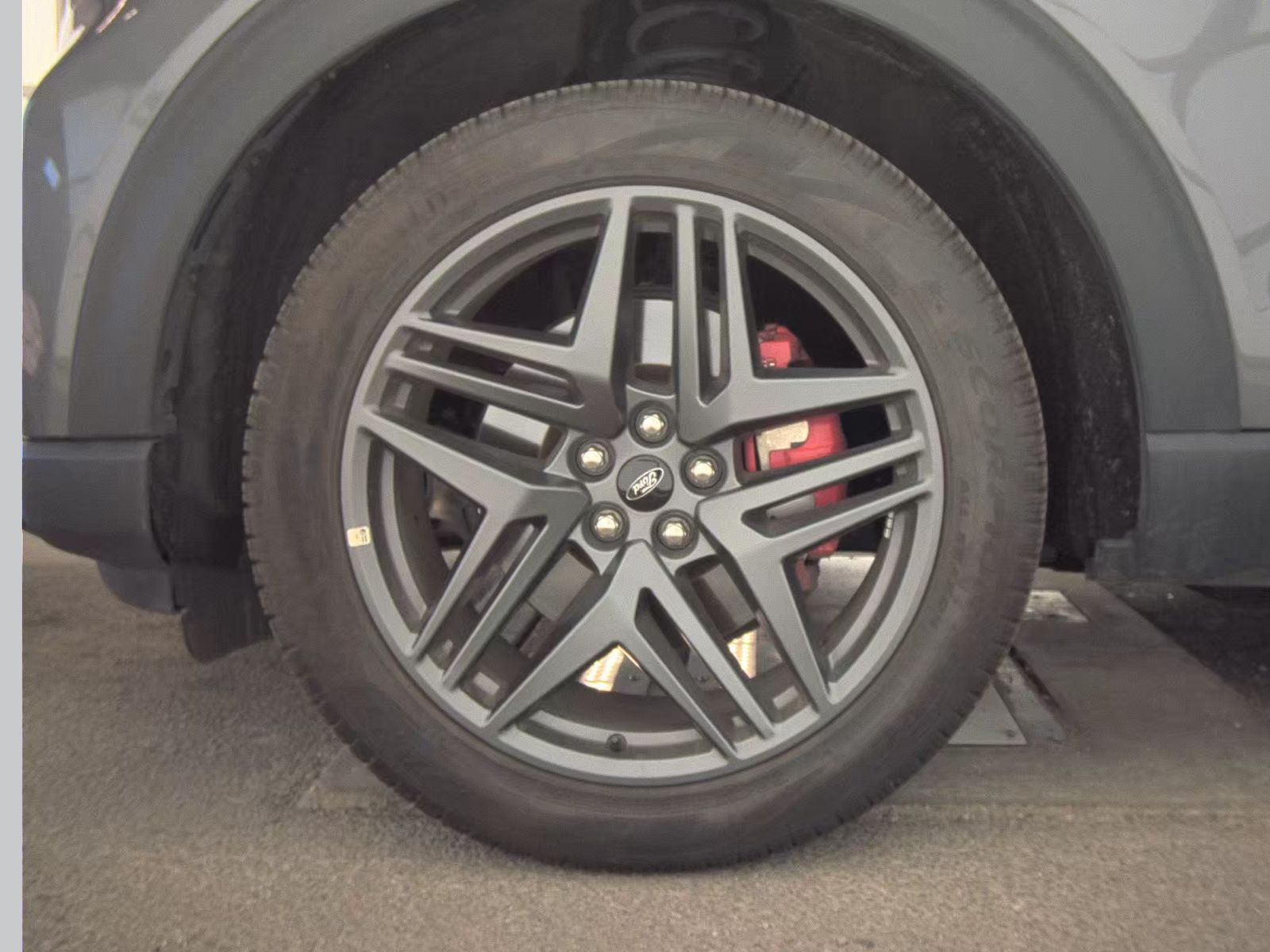 2025 Ford Explorer ST-Line AWD