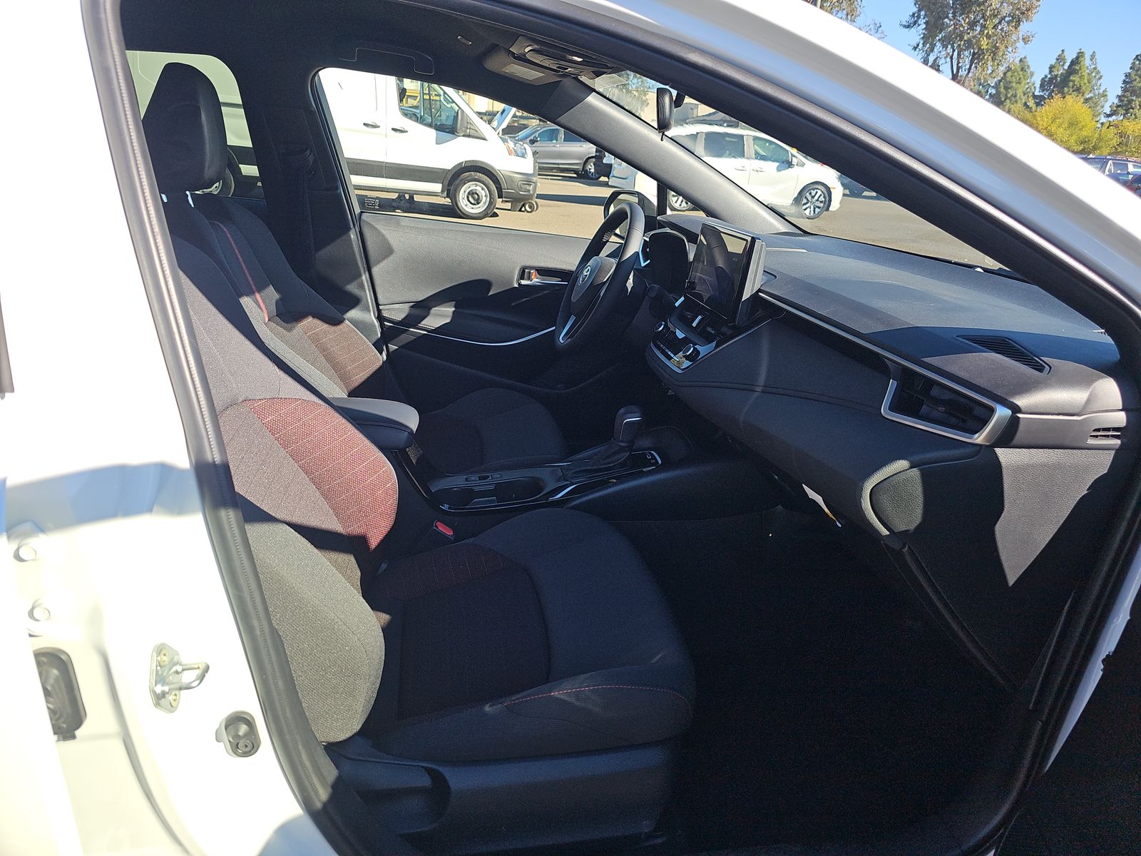 2025 Toyota Corolla Hybrid SE FWD