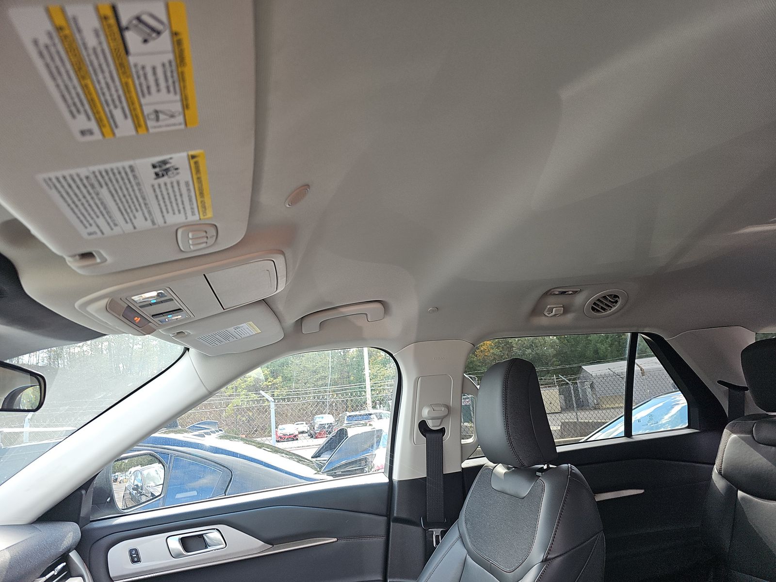 2025 Ford Explorer Active AWD