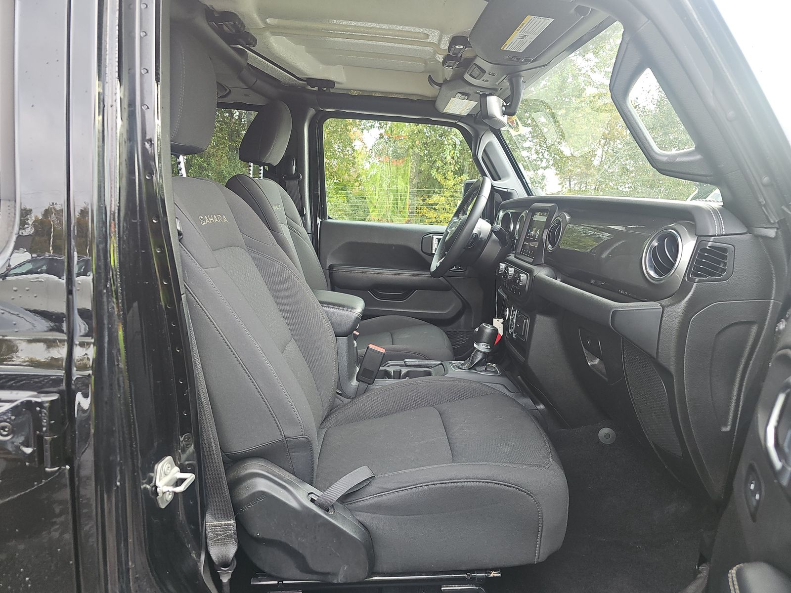 2023 Jeep Wrangler Sahara AWD